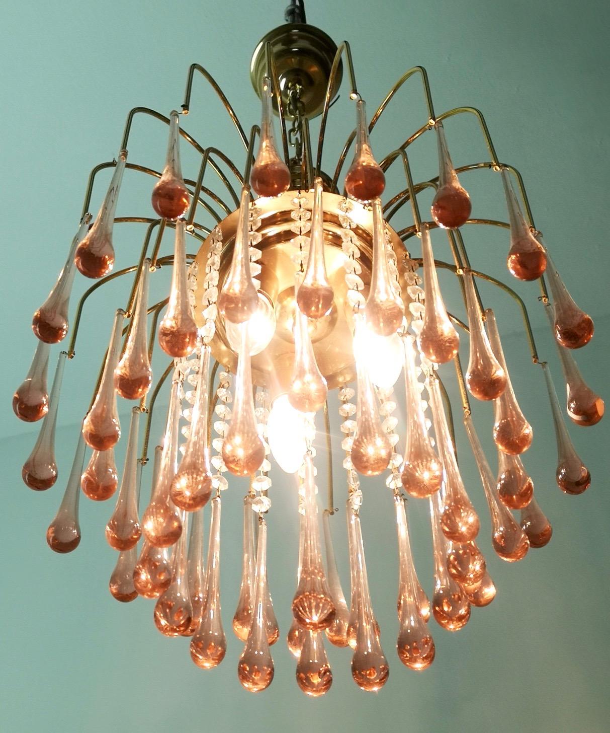 Late 20th Century Beveled Murano Glass Teardrop Chandelier with a Brass Structure, Italy, 1970s