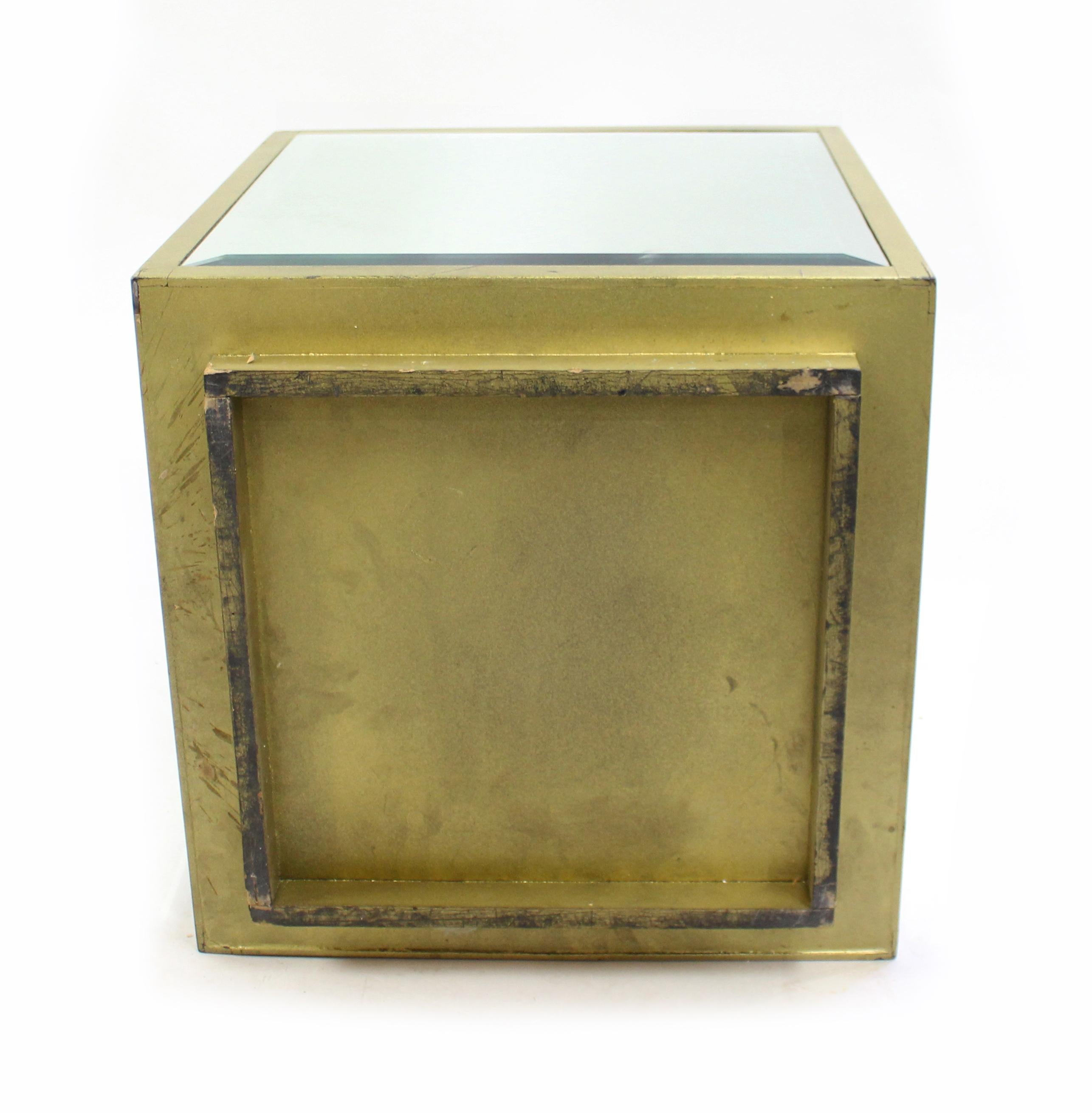 Cube d'affichage à miroir biseauté 1