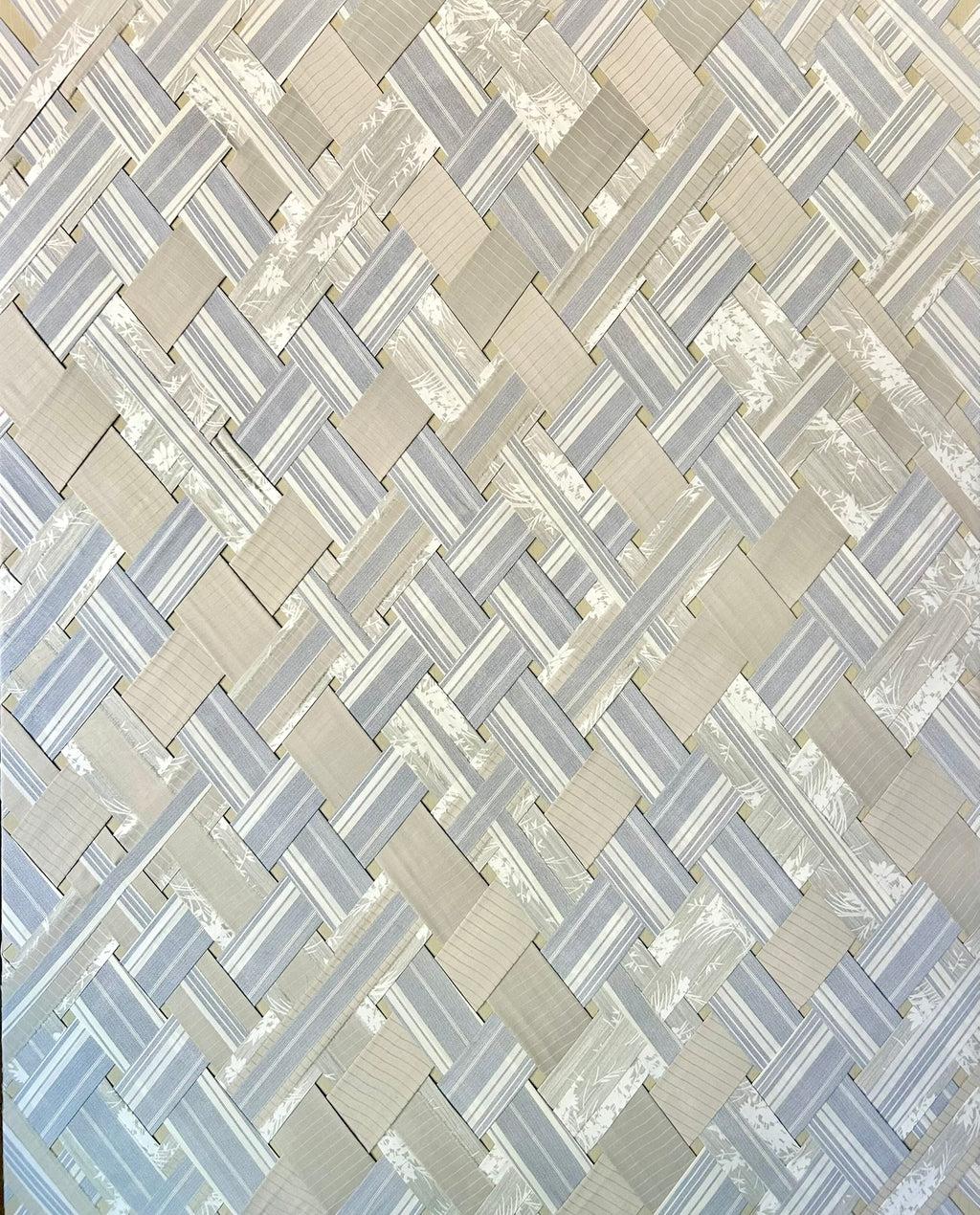 Bahrain (Ralph Lauren) - Tissu sur toile de Beverly Bigwood

Découvrez la nouvelle collection captivante d'art abstrait de Beverly Bigwood, où le tissu rencontre la toile pour créer un voyage sensoriel unique. Grâce à l'utilisation innovante du