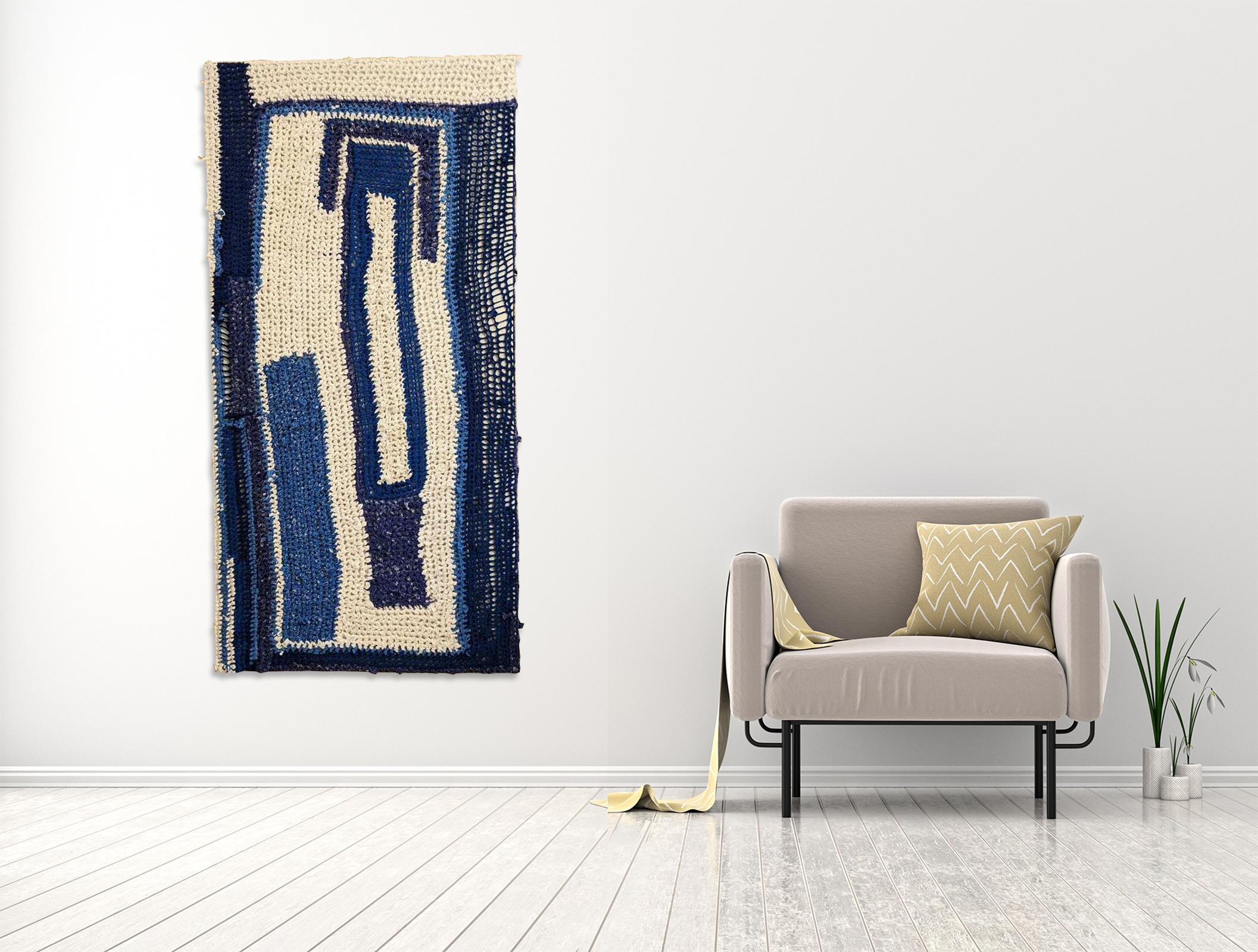 Methuselah – Abstrakte Kunst in Mischtechnik von Beverly Bigwood im Angebot 1