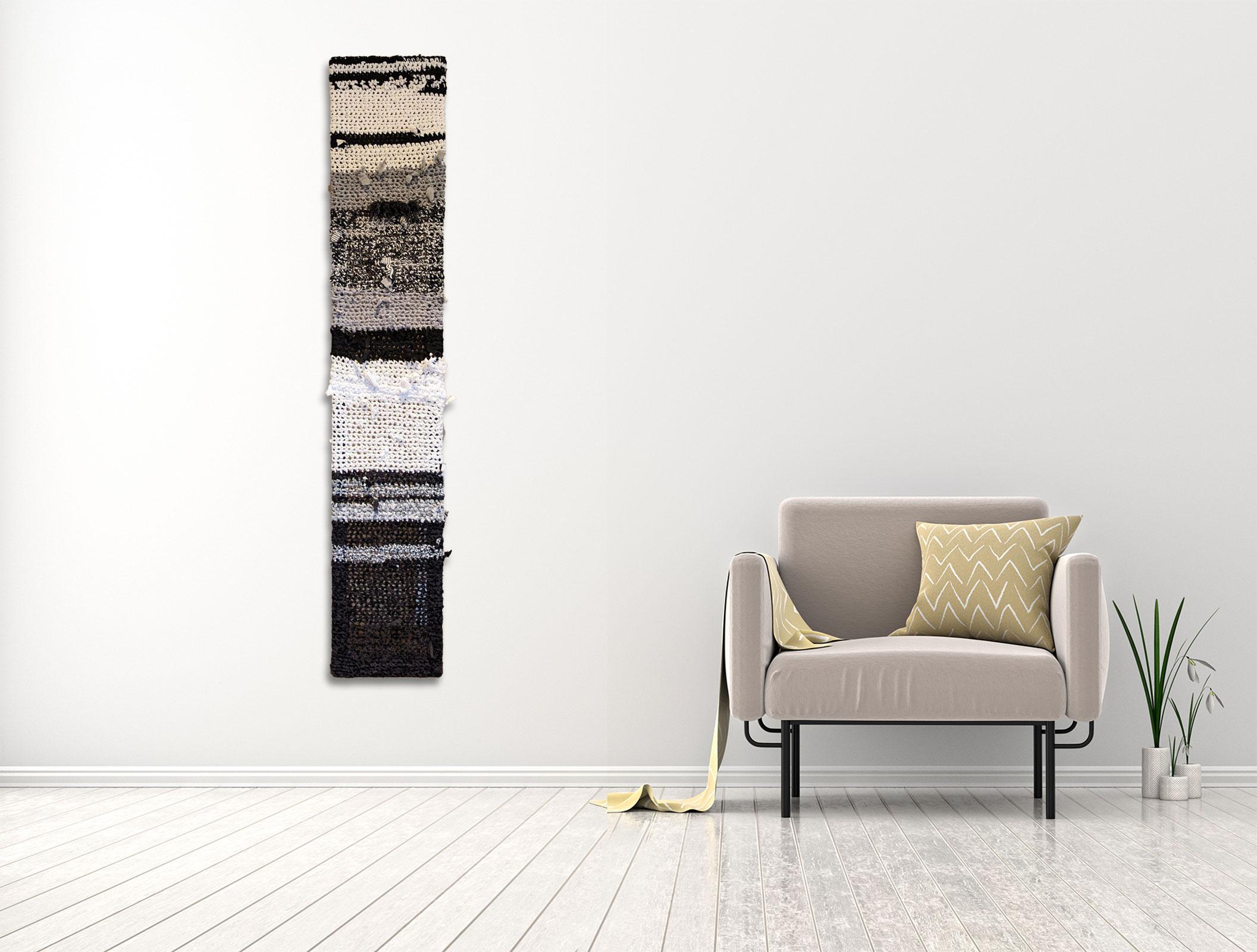Theodore - Stoff auf Leinwand von Beverly Bigwood im Angebot 1