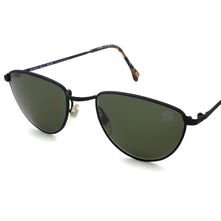 Beverly Hills 90210 vintage sunglasses 90s For Sale at 1stDibs display picture 2