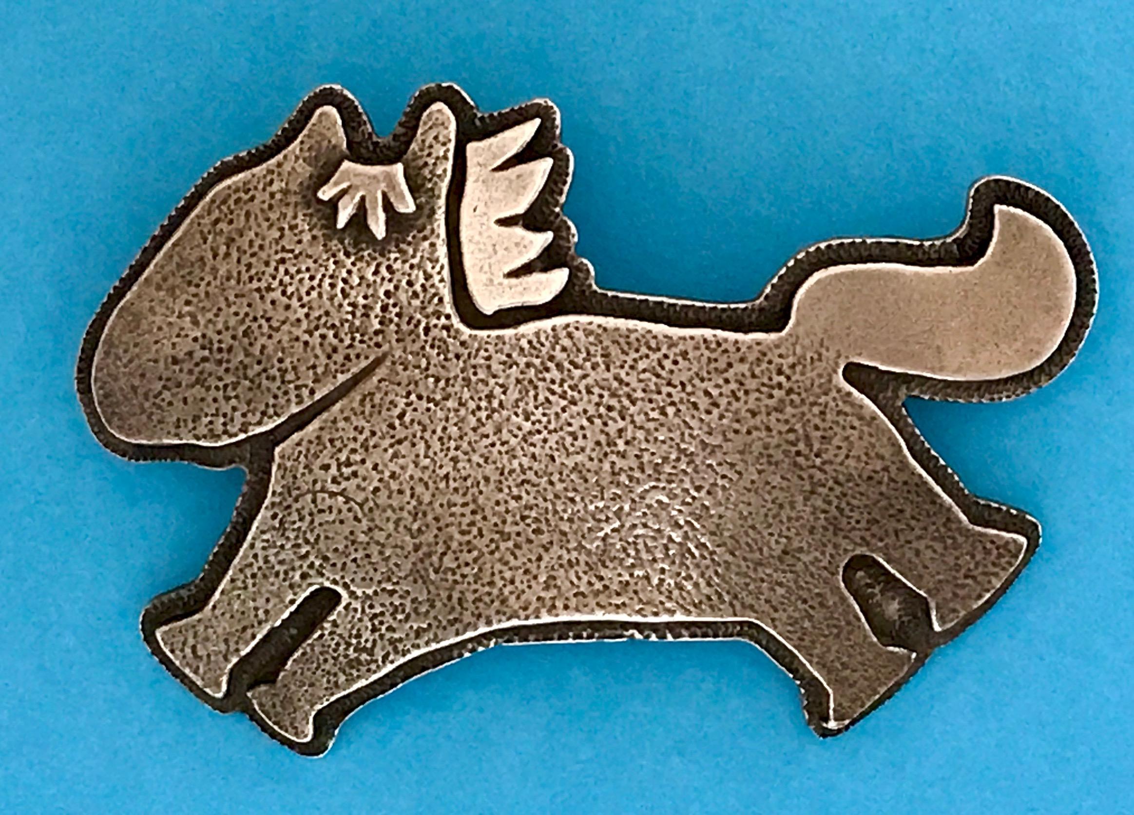 Native American Beverly Hills Yazzie, sterling silver pendant Melanie Yazzie Horse Navajo For Sale