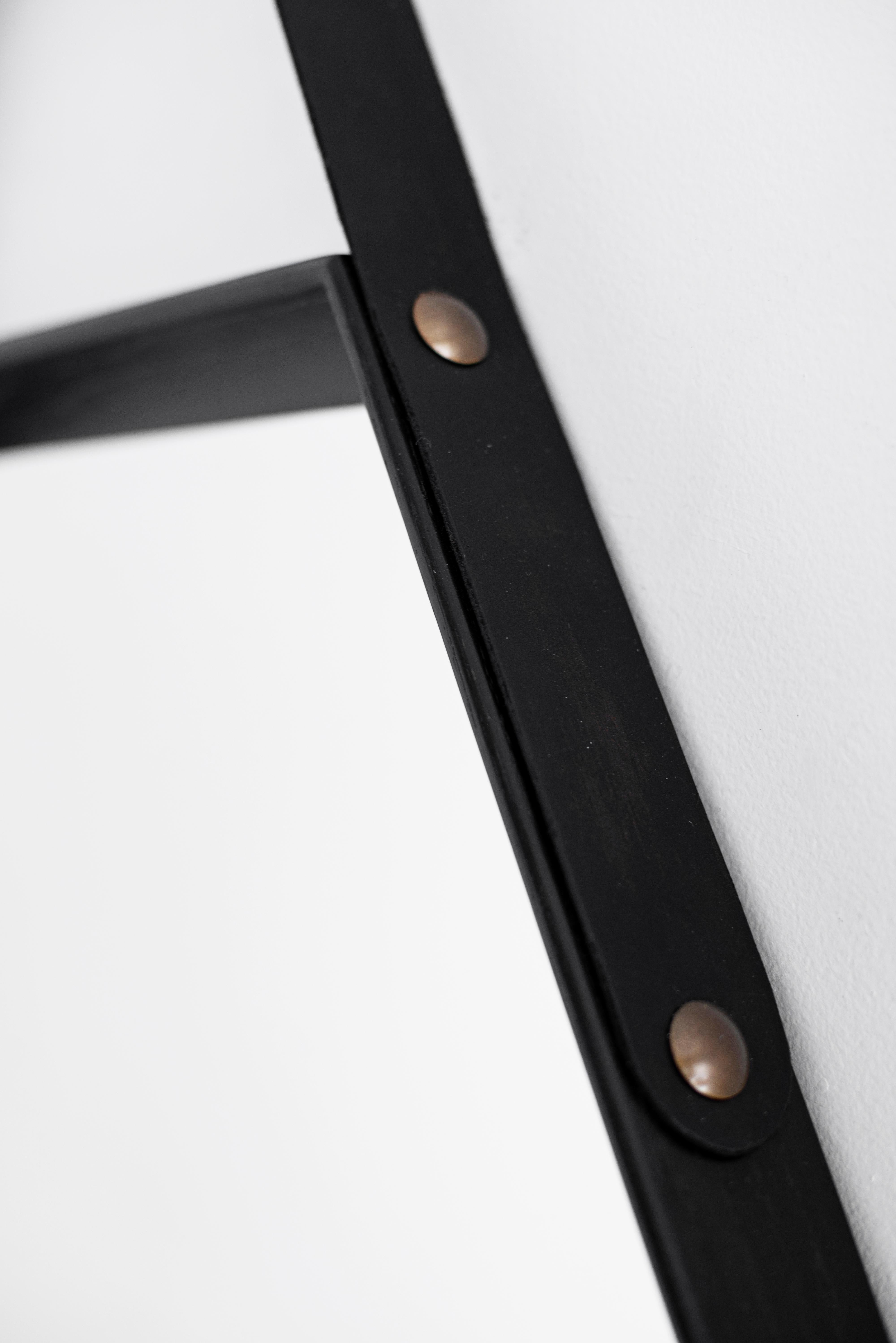 Américain Miroir hexagonal en chêne de Beverly et cuir par Orange Los Angeles en vente