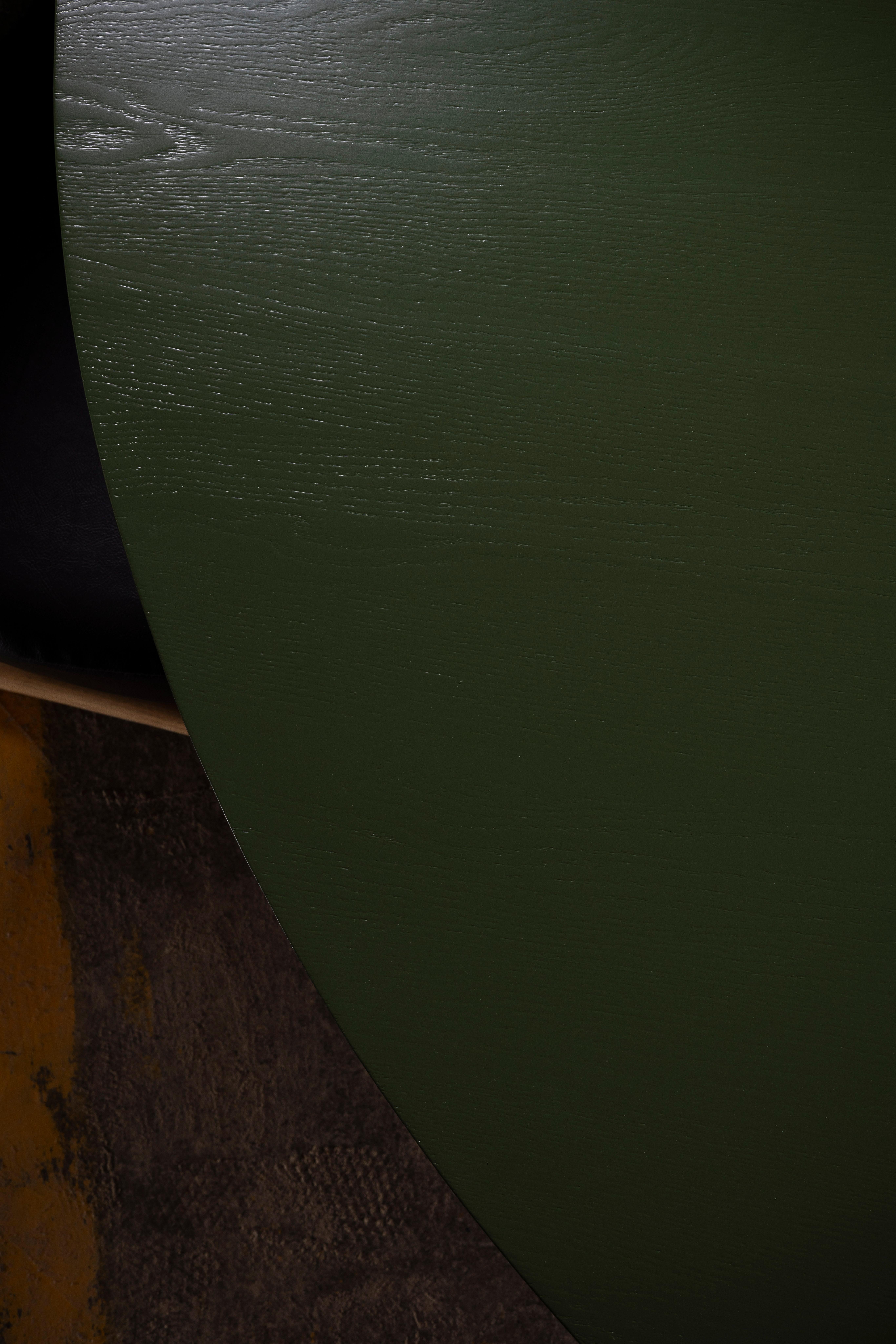 Modern Beverly Round Dining Table in Solid Oak with Round Fluted Base by No Age Studio For Sale