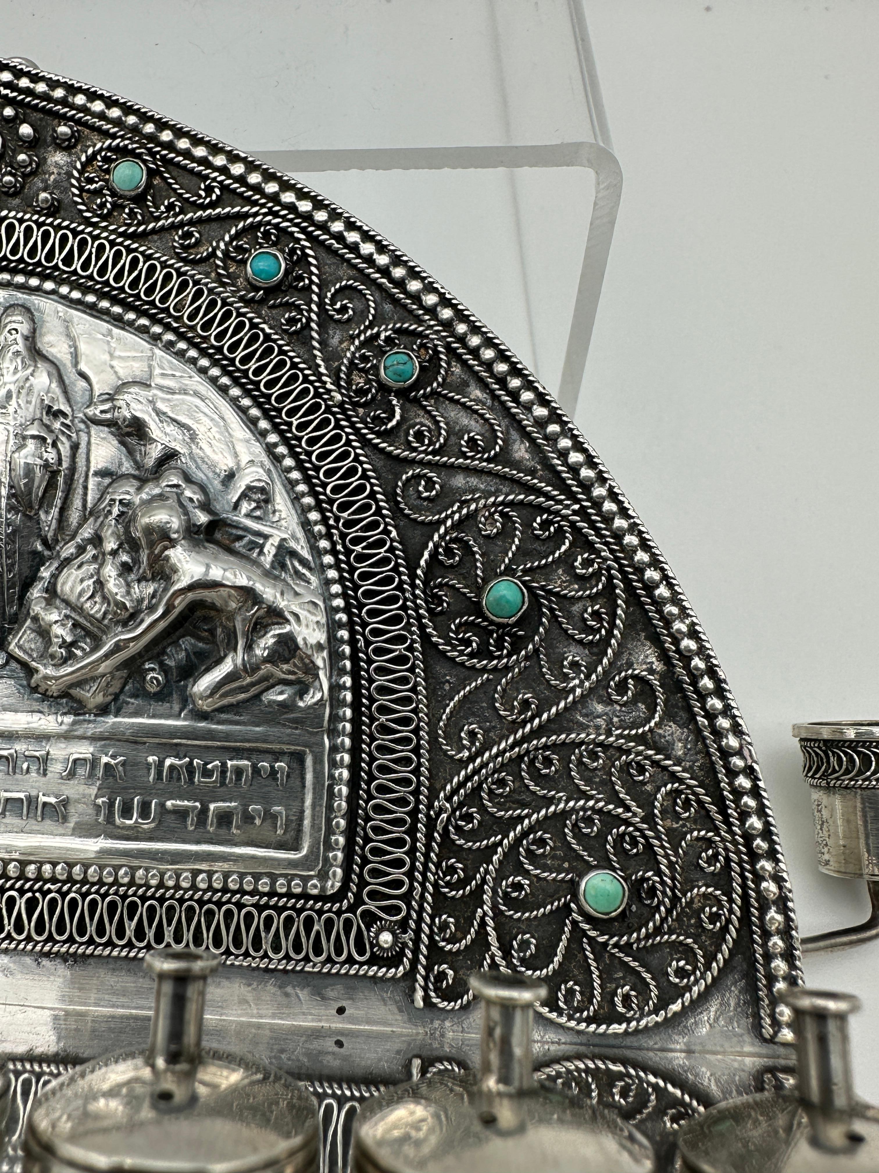 Lampada di Hanukah in argento Bezalel Jerusalem con pietre incastonate, Yehia Yemini circa 1920 in vendita 6
