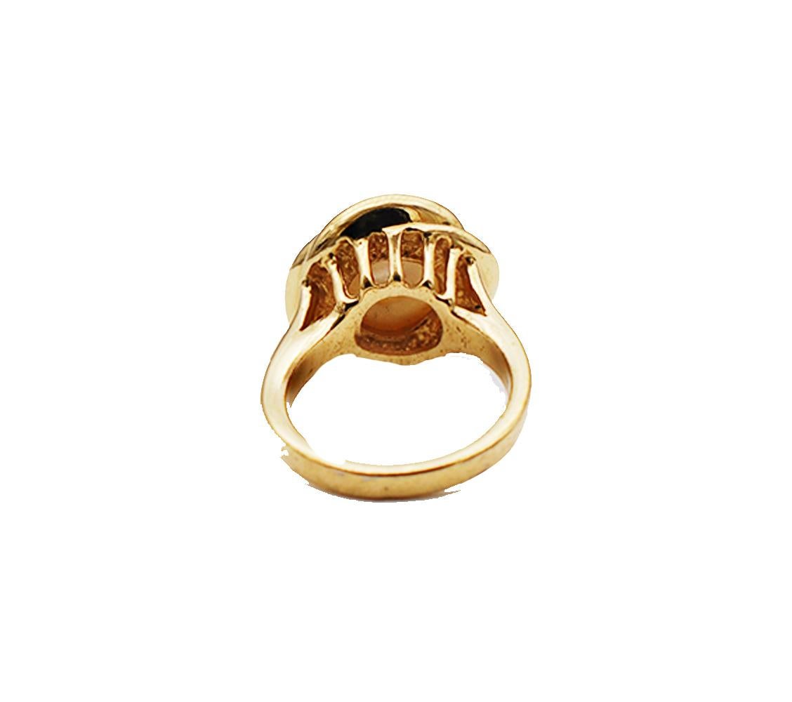 Contemporary Bezel Mobee Pearl Ring 14 Karat Yellow Gold