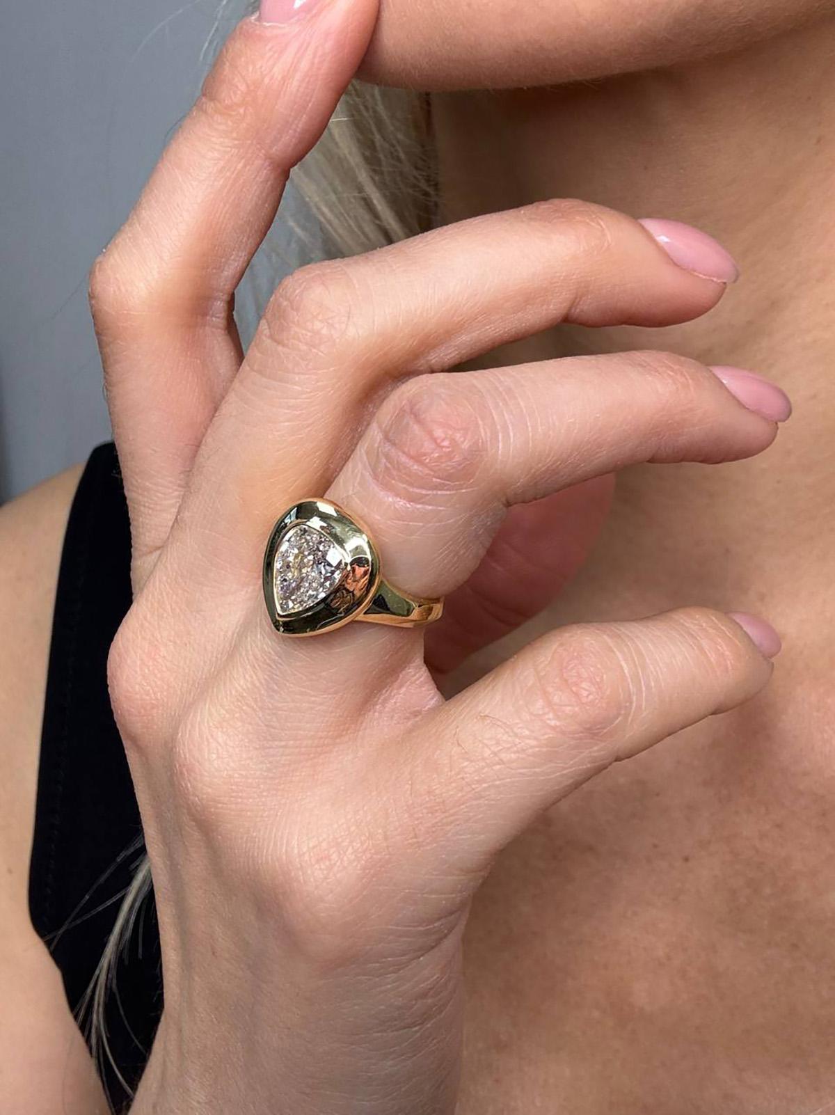 Modern Bezel GIA 3.01ctw Antique PEAR Diamond Engagement 18K Gold Signet Solitaire Ring For Sale