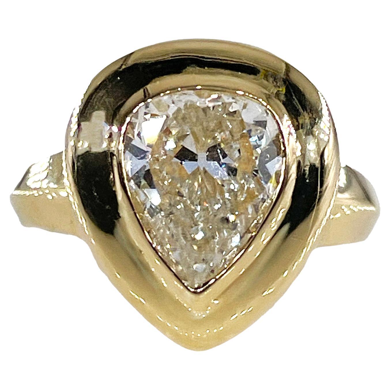 Bezel GIA 3.01ctw Antique PEAR Diamond Engagement 18K Gold Signet Solitaire Ring