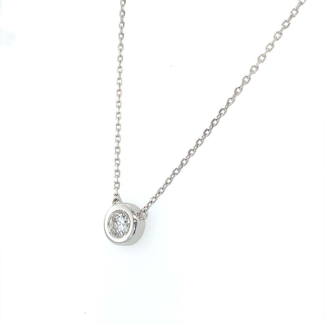 Bezel set 0.50 Carat Diamond Pendant Necklace For Sale 1