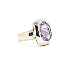 Bezel-set Amethyst Modern Ring in 18k White Gold