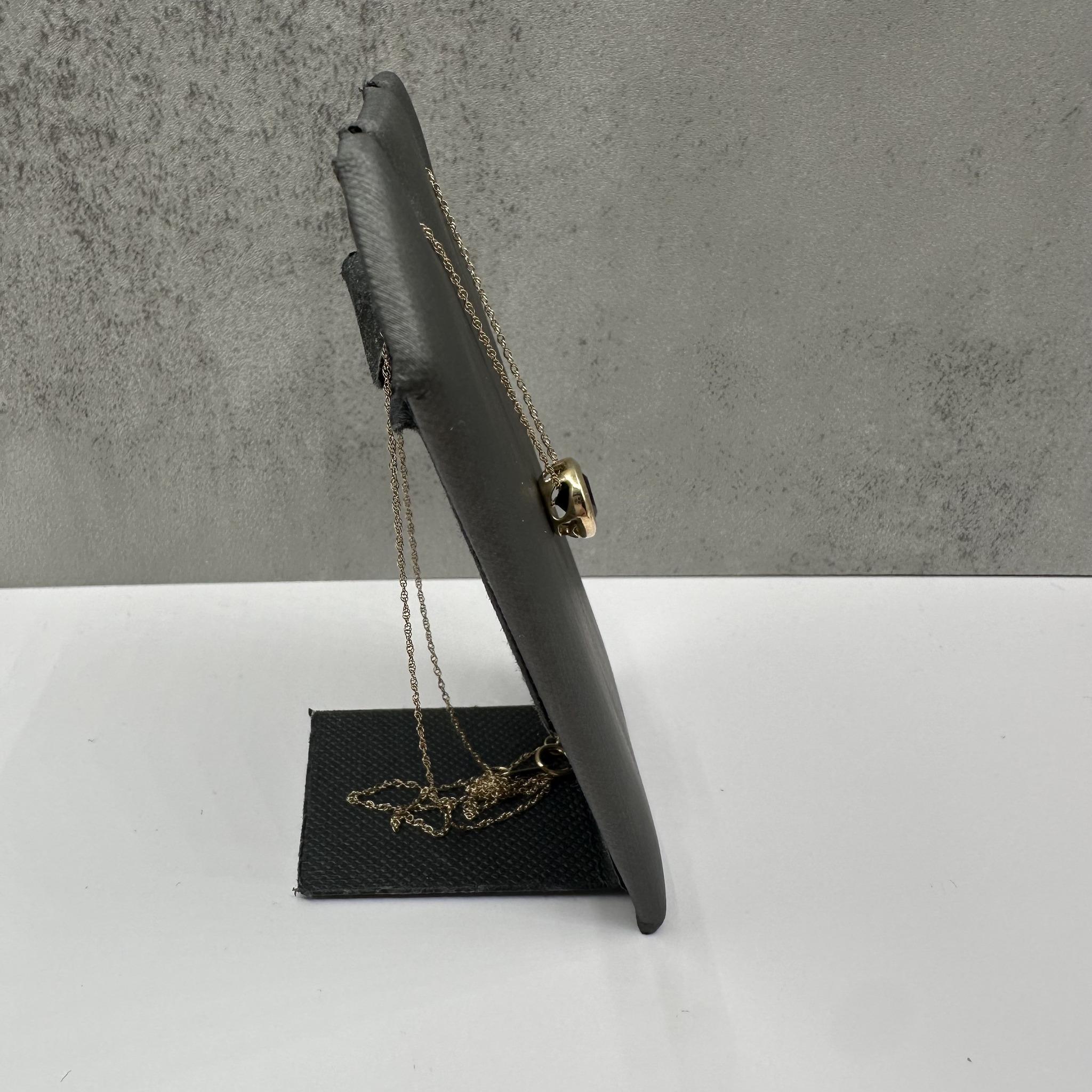 Taglio rotondo Collana con castone di onice nero in oro giallo 10kt - 8 mm, 18