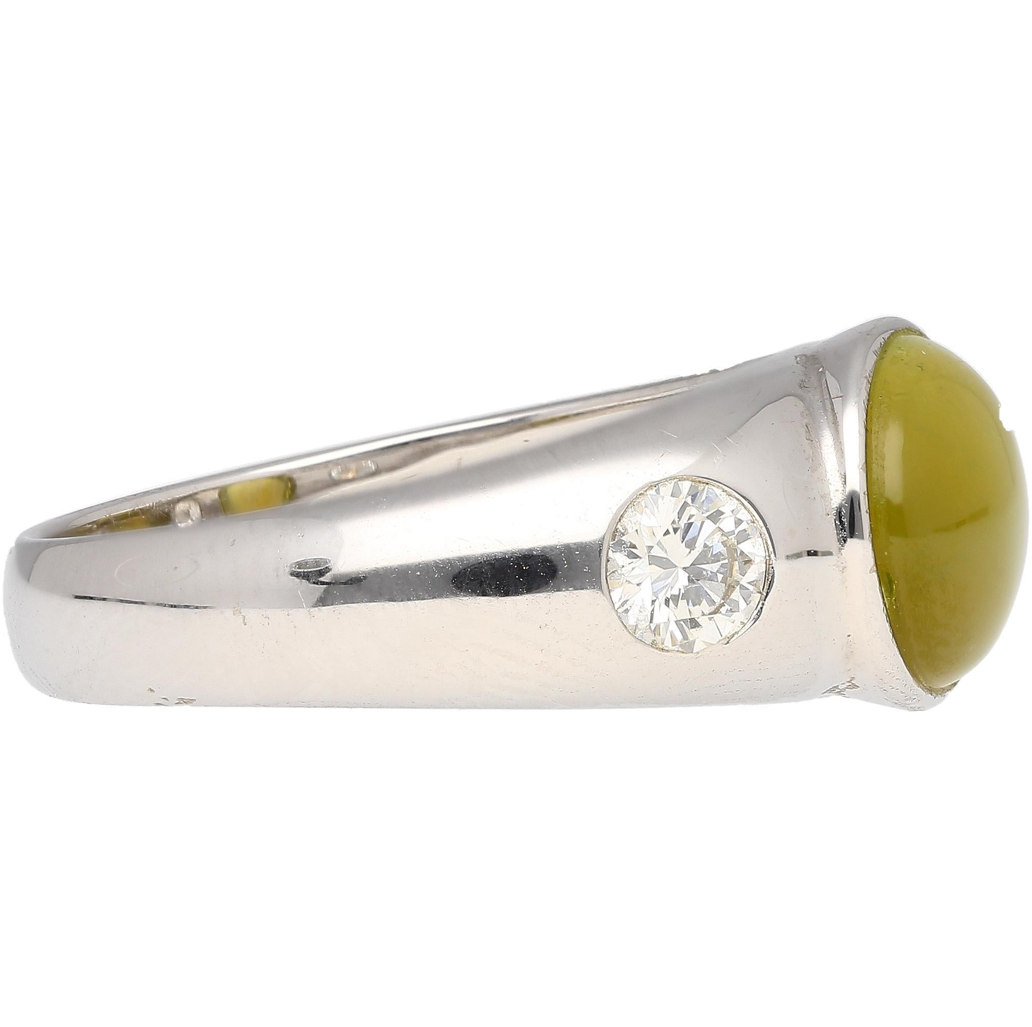 Bezel Set Chrysoberyl Cat's Eye and Diamond Three Stone Ring in 18K White Gold In Excellent Condition For Sale In Miami, FL