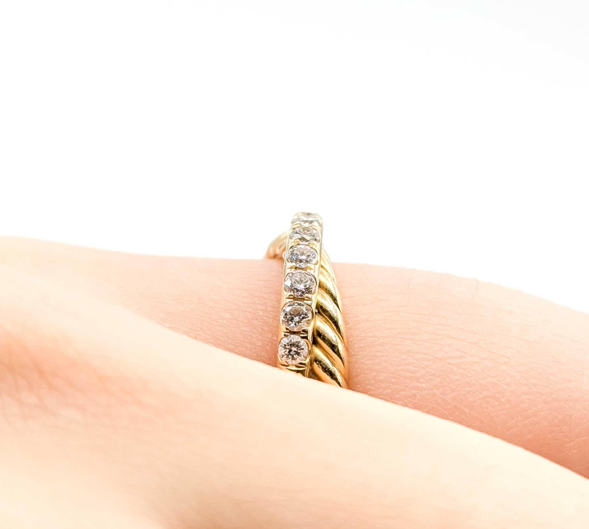Taille ronde Bague David Yurman en or jaune 18 carats à deux anneaux de diamants, sertie d'un chaton. en vente