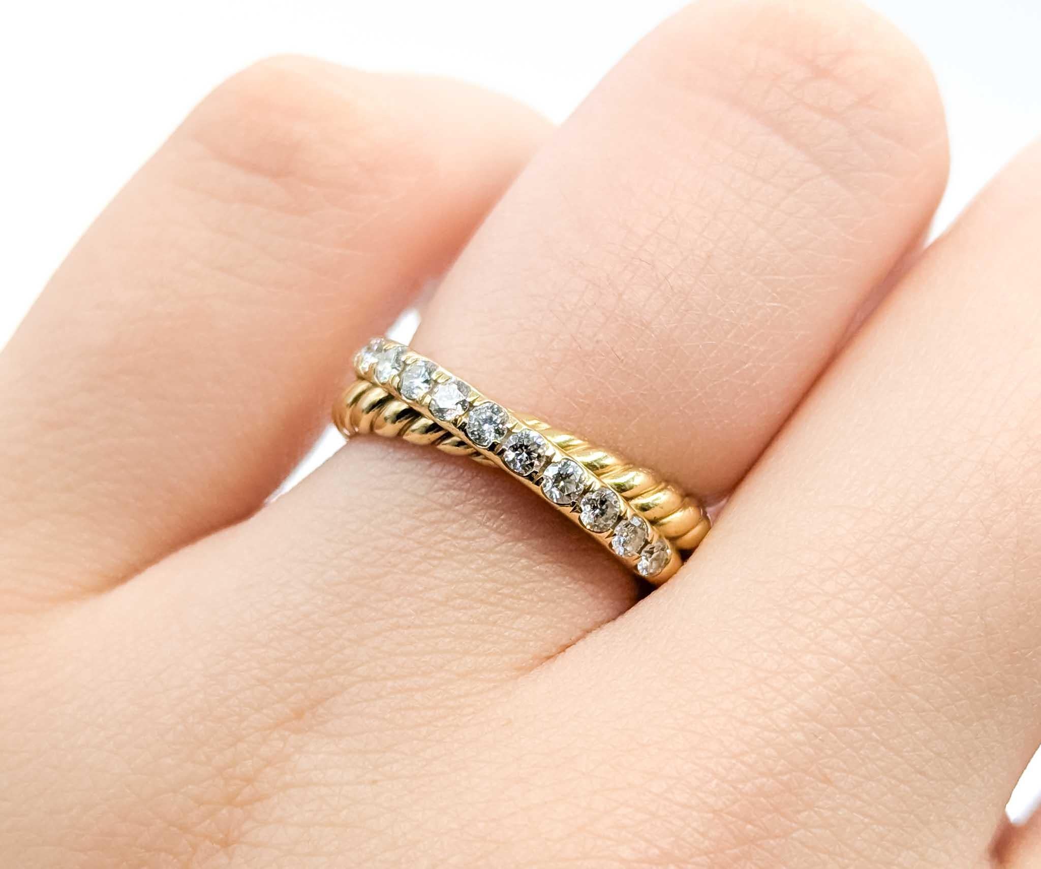 Bague David Yurman en or jaune 18 carats à deux anneaux de diamants, sertie d'un chaton. Excellent état - En vente à Bloomington, MN