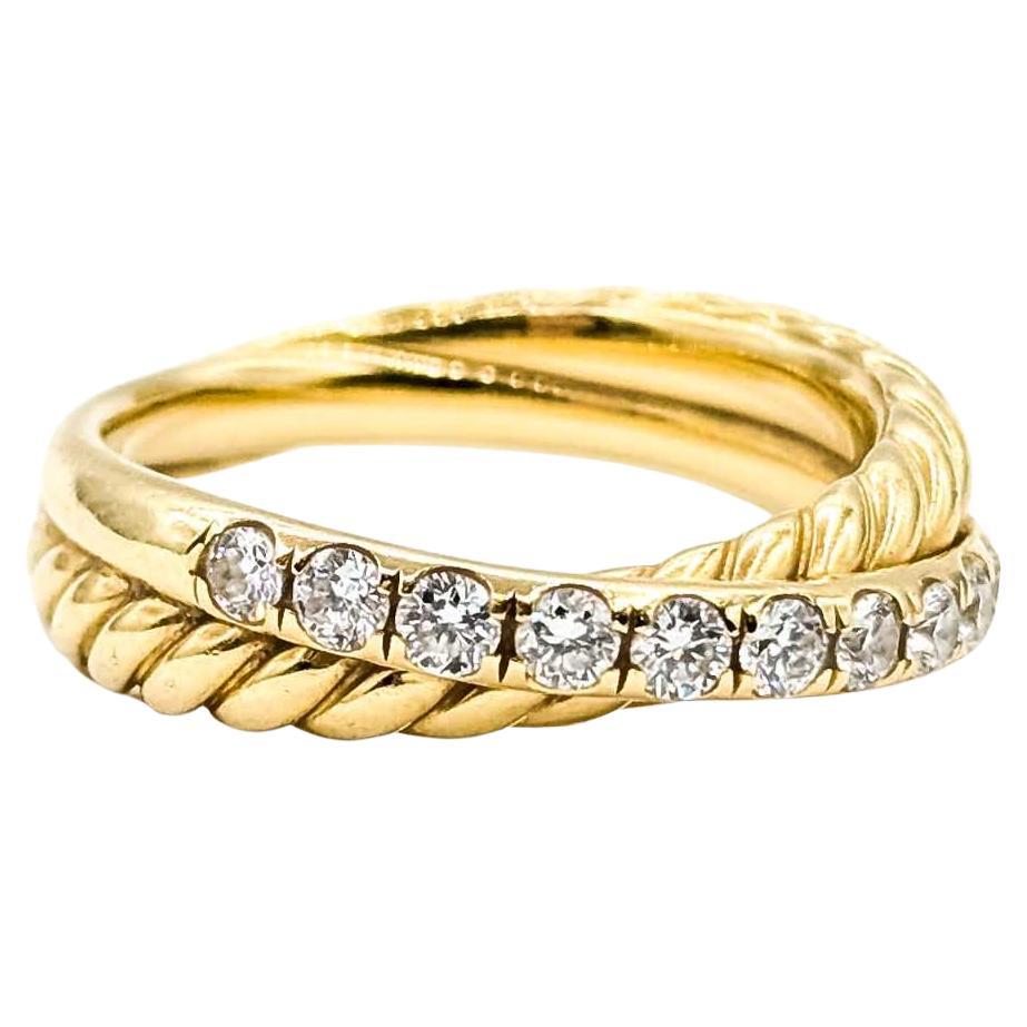 Bague David Yurman en or jaune 18 carats à deux anneaux de diamants, sertie d'un chaton.