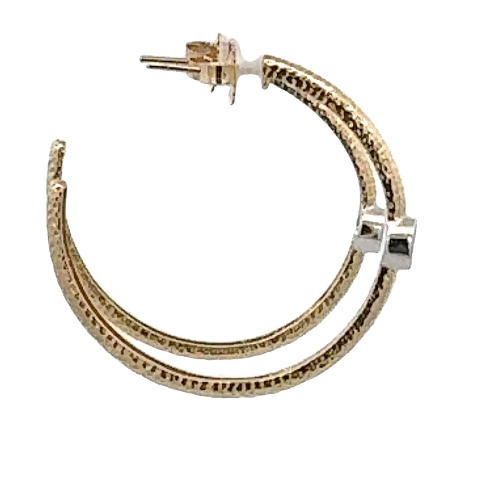 Ohrringe aus 14 Karat Gelbgold mit Diamanten in Lünette gefasst 1,5 Zoll Creolen (Moderne)