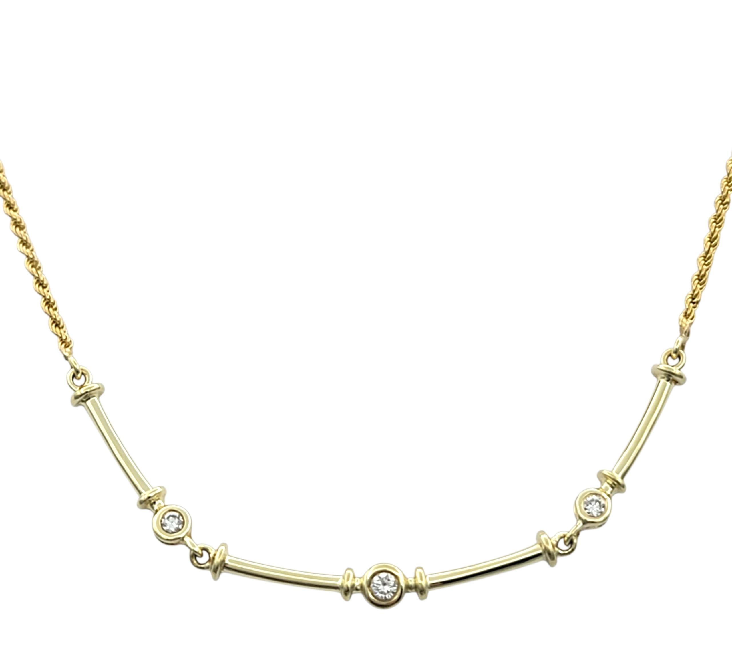 Contemporain Collier à maillons en or jaune 14 carats sertis de diamants avec chaîne en corde en vente