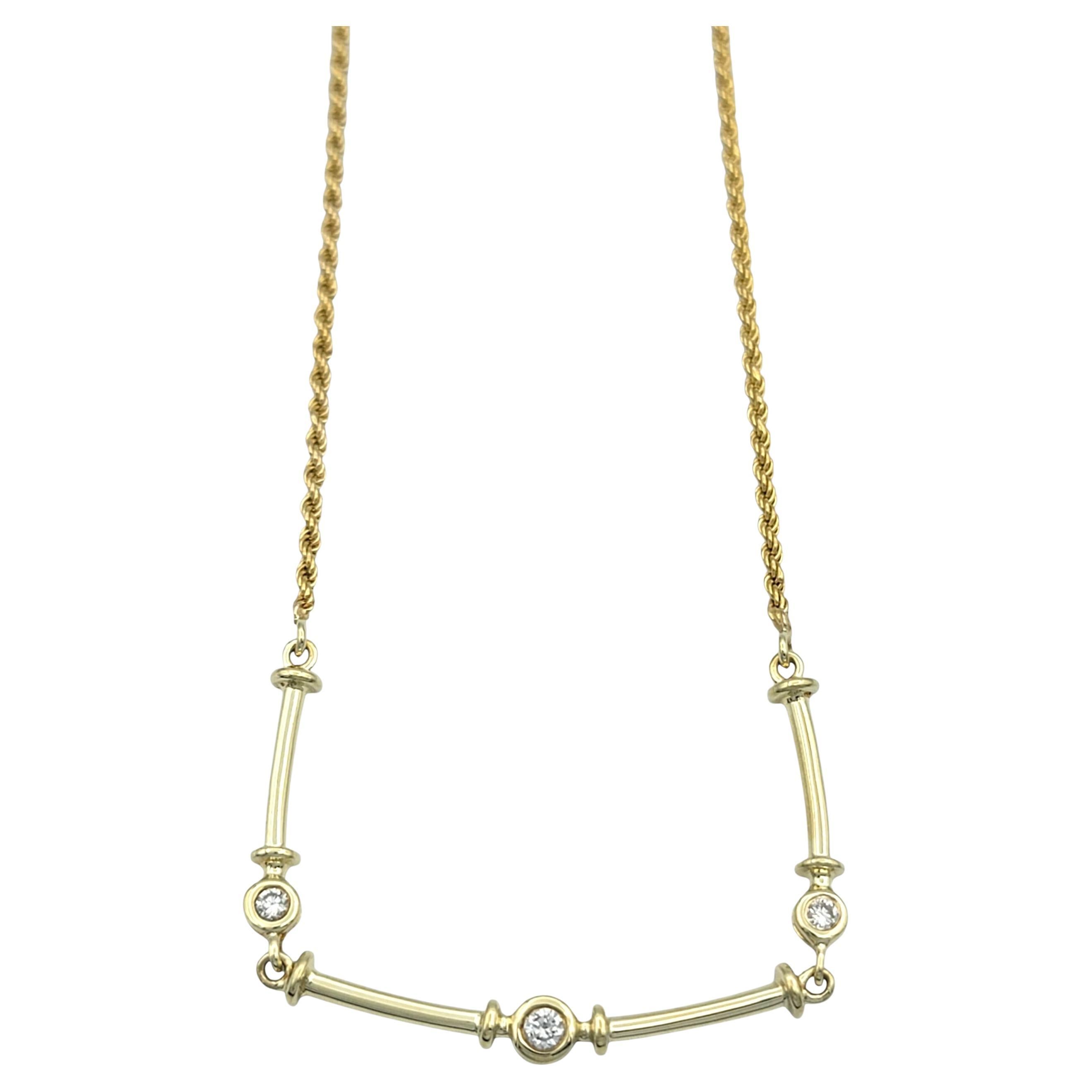 Collier à maillons en or jaune 14 carats sertis de diamants avec chaîne en corde en vente