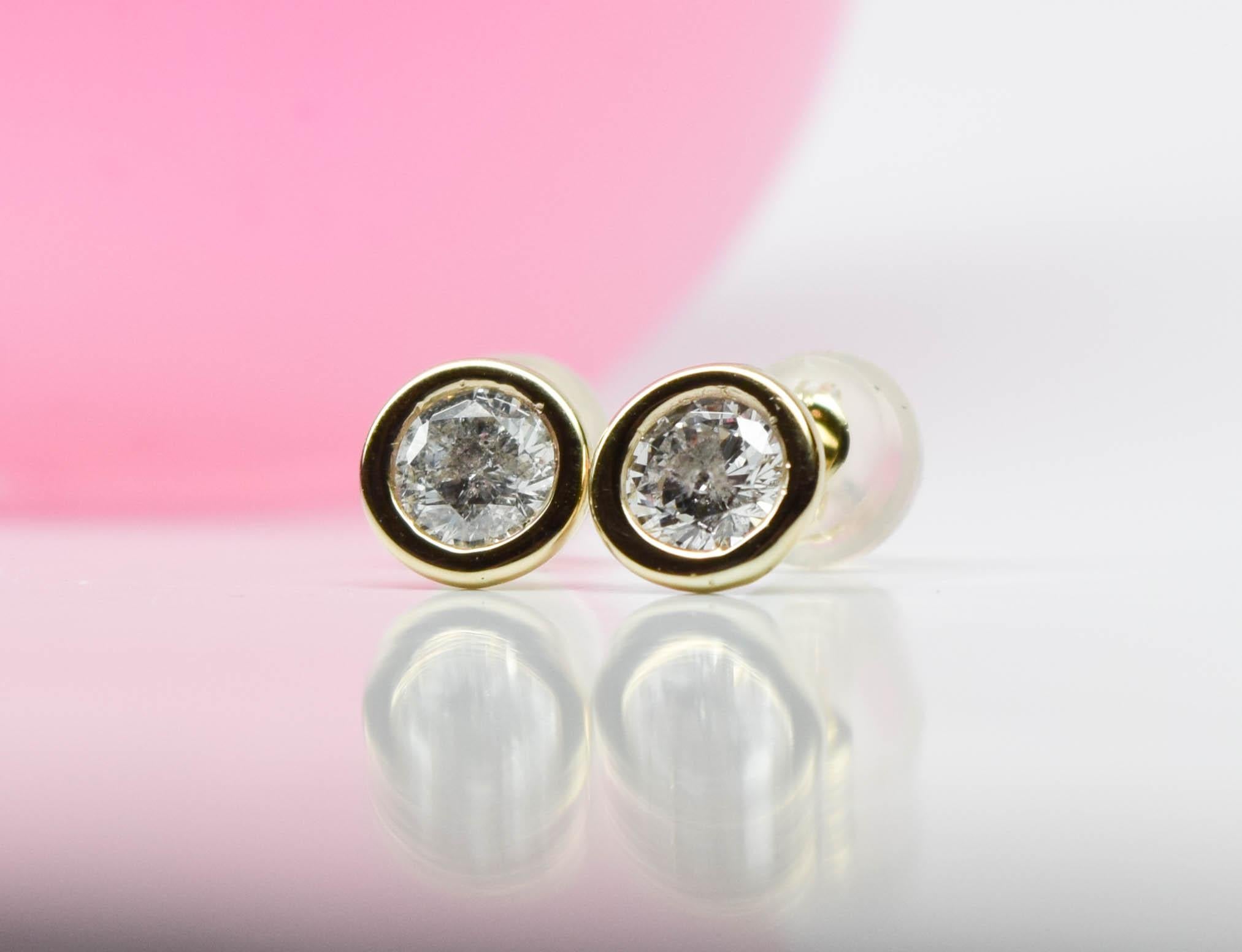 Bezel set diamond earrings 14KT gold 1ct For Sale 2