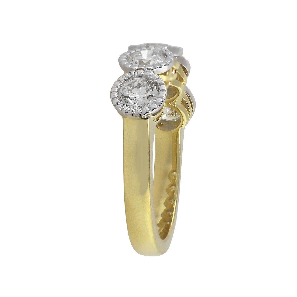Material: 18k White Gold
Diamond Details: Approx. 1.56ctw of round cut diamonds. Diamonds are G/H in color and VS in clarity
Ring Size: 6.25
Measurements: 0.91
