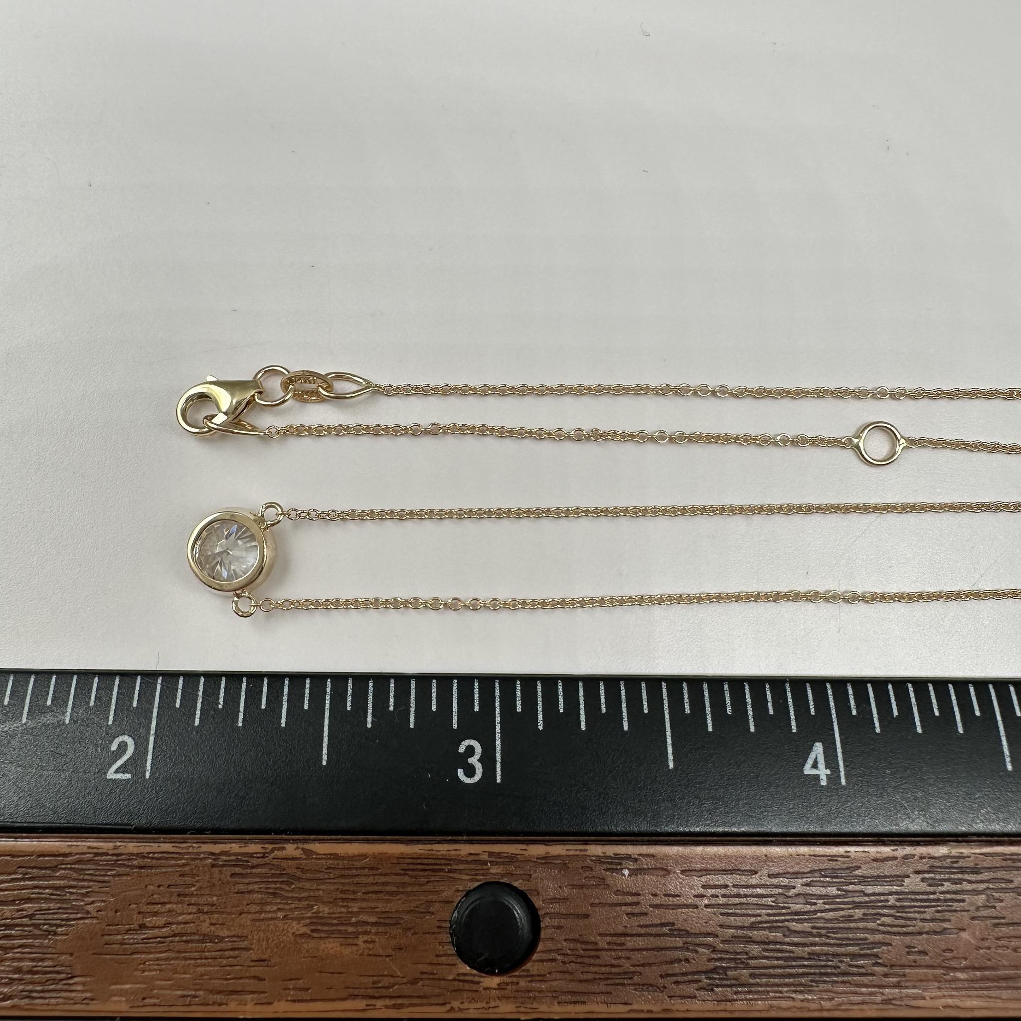 Collier en or jaune 14kt serti de diamants - 0,72ct certifié GIA, Adj, New en vente 1