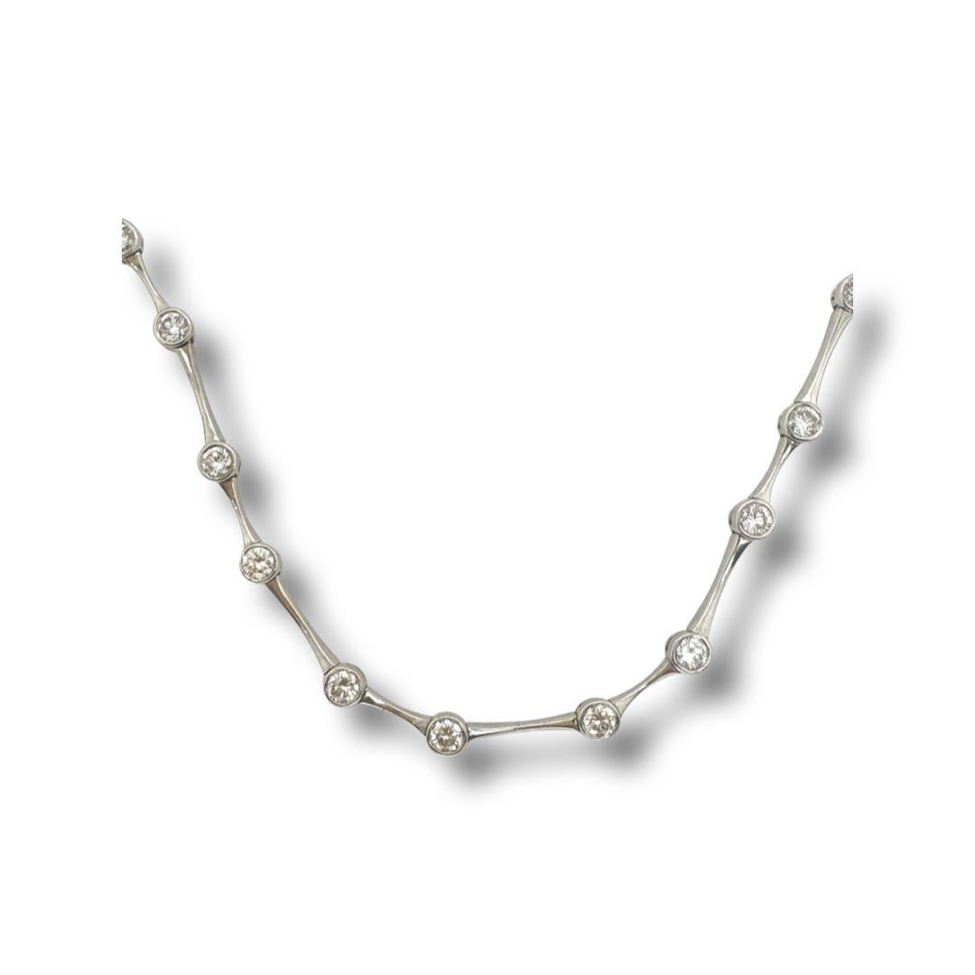 Stil: Lünette Knochen Link Halskette

Metall: Weißgold

Metallreinheit: 18k

Steine: 30 runde Diamanten

Karatgewicht der Diamanten: ca. 4,5 TCW

Diamant Reinheit: VS1 - VS2

Farbe des Diamanten: G - H

Länge der Halskette: ca. 15,5