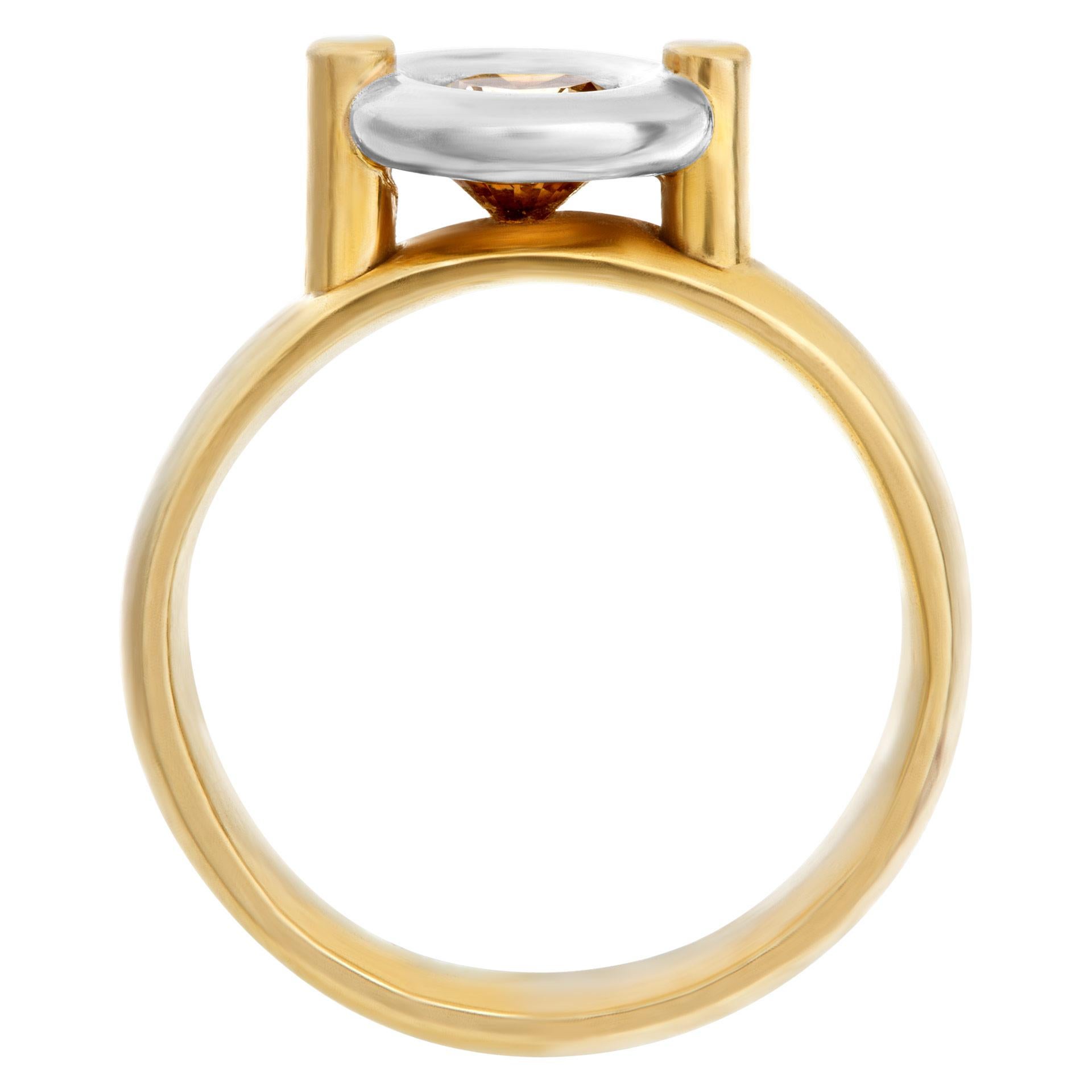 De las mujeres Anillo de diamantes engastados en bisel en oro amarillo de 18 quilates con aproximadamente 0,50 quilates