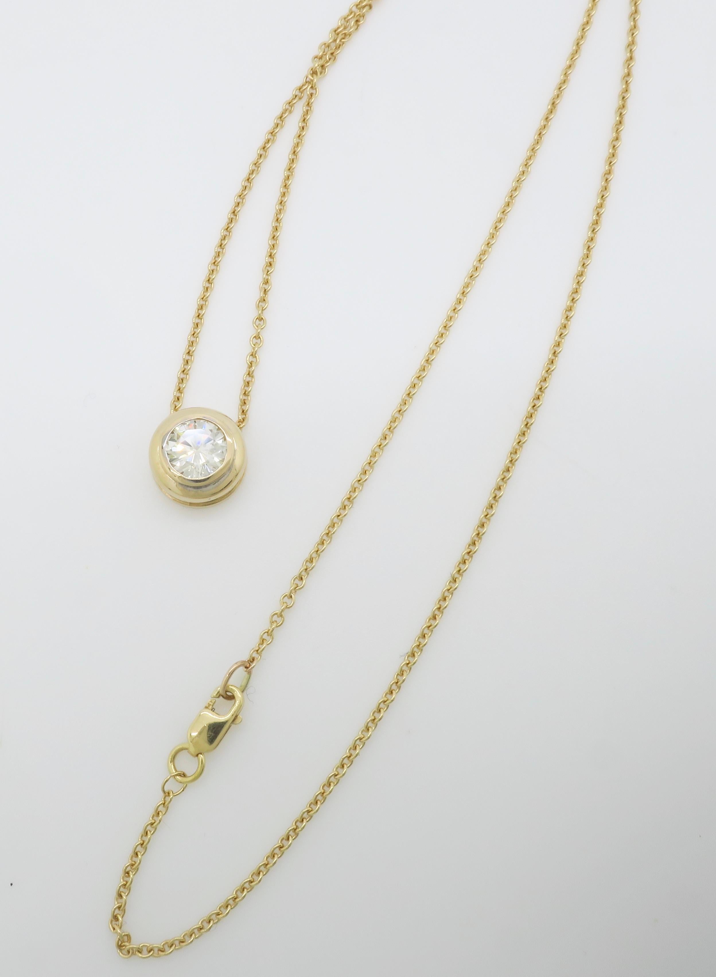 Collana con ciondolo a scorrimento con diamanti incastonati in vendita 3