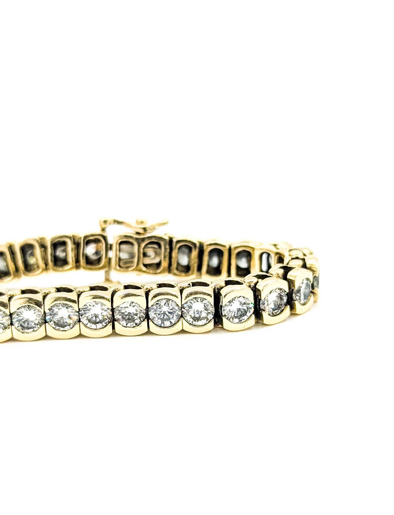 Pulsera de tenis con diamantes engastados en bisel en oro amarillo de 14k Contemporáneo en venta
