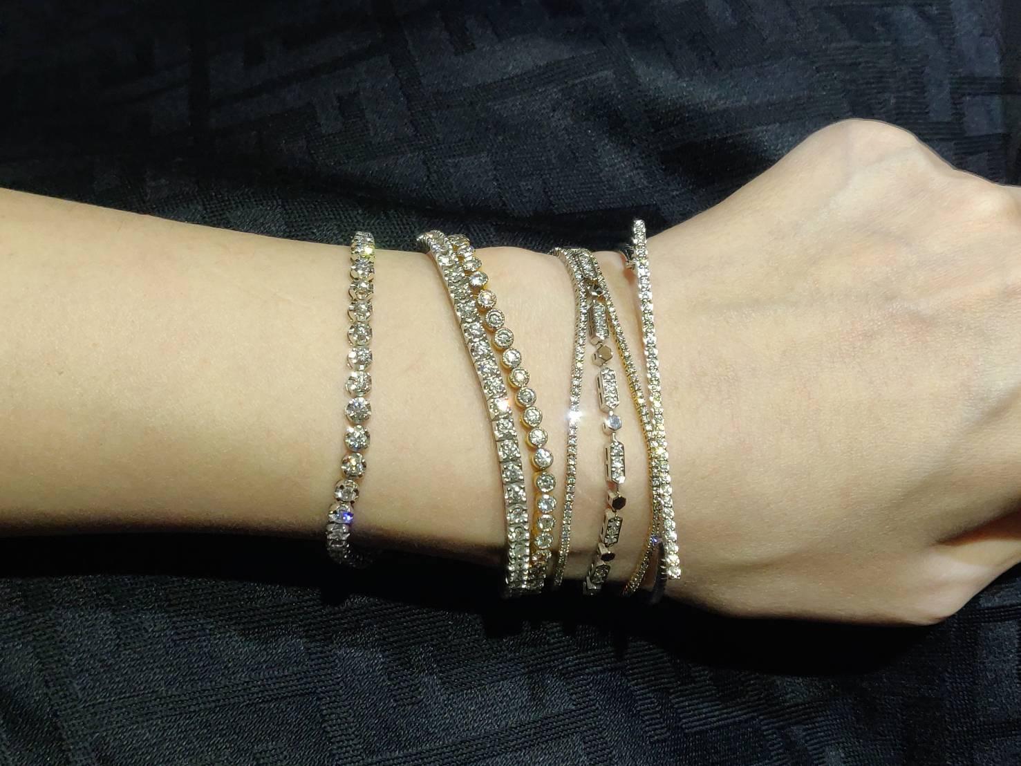 Pulsera de tenis con diamantes engastados en bisel en oro amarillo de 18 quilates con detalles milgrain en venta 1