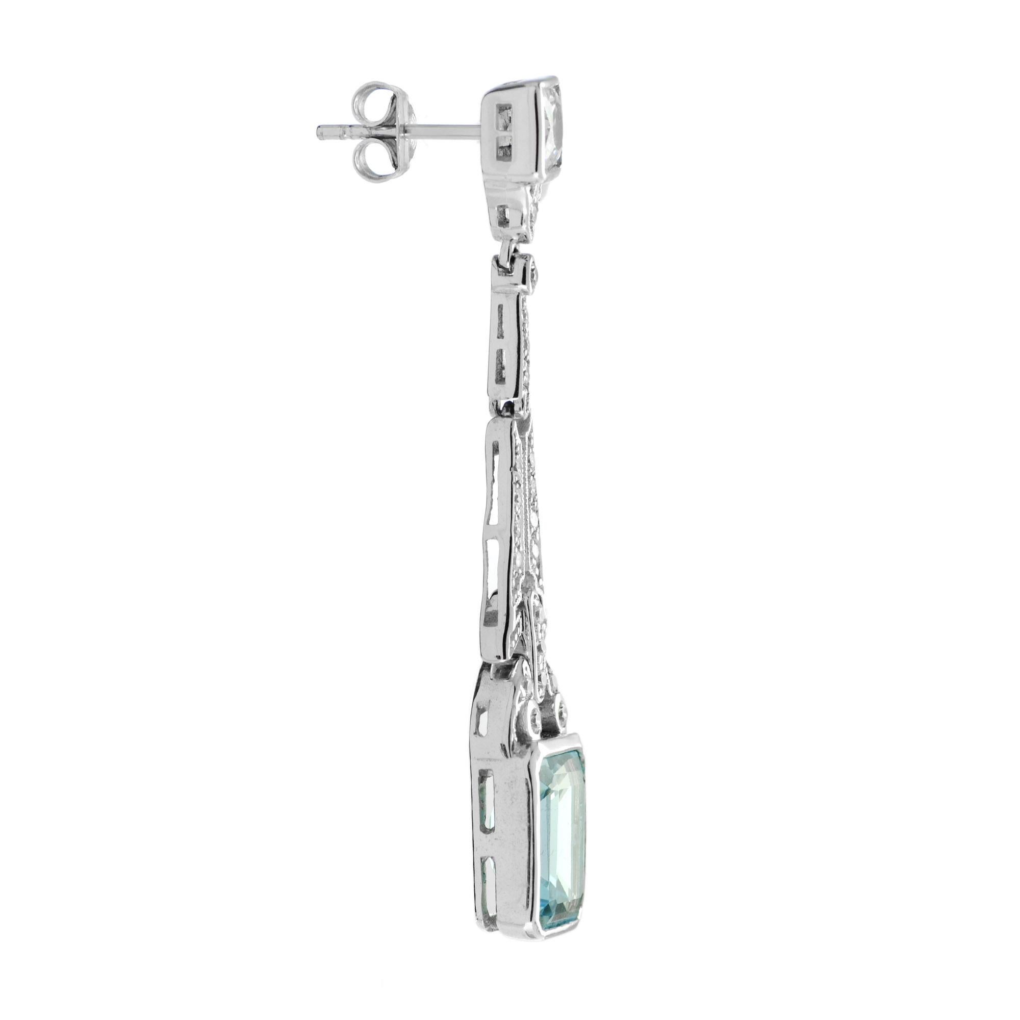 Bezel Set Emerald Cut Blue Topaz & Diamond Drop 14K White Gold Dangle Earrings (Smaragdschliff) im Angebot