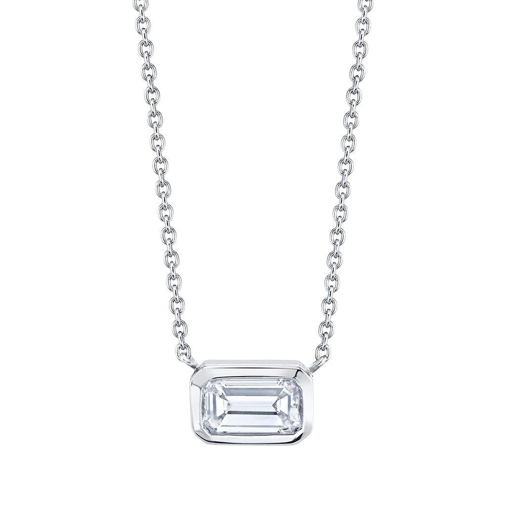Women's Bezel Set Emerald Cut 18K Gold Diamond Necklace For Sale