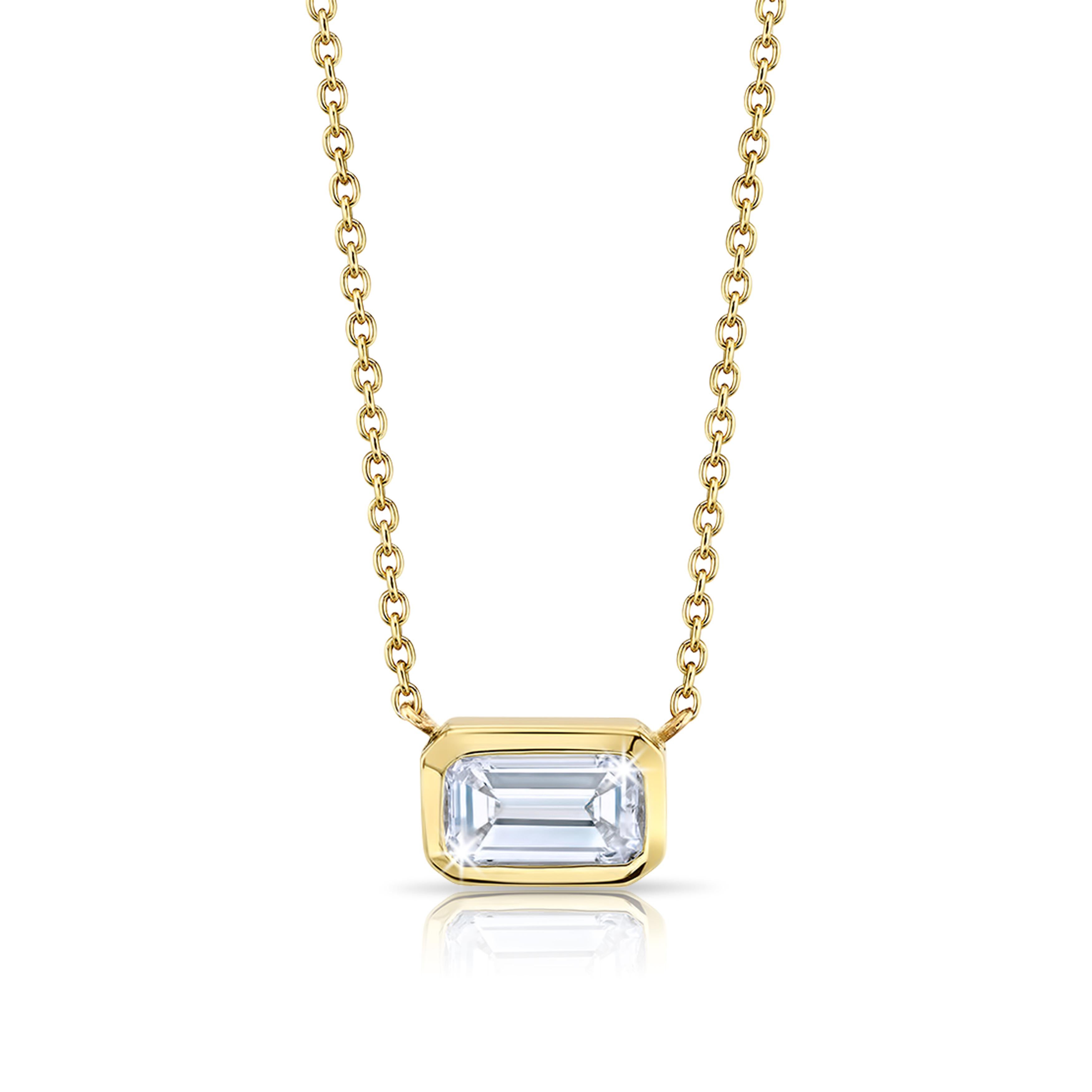Bezel Set Emerald Cut 18K Gold Diamond Necklace For Sale 2