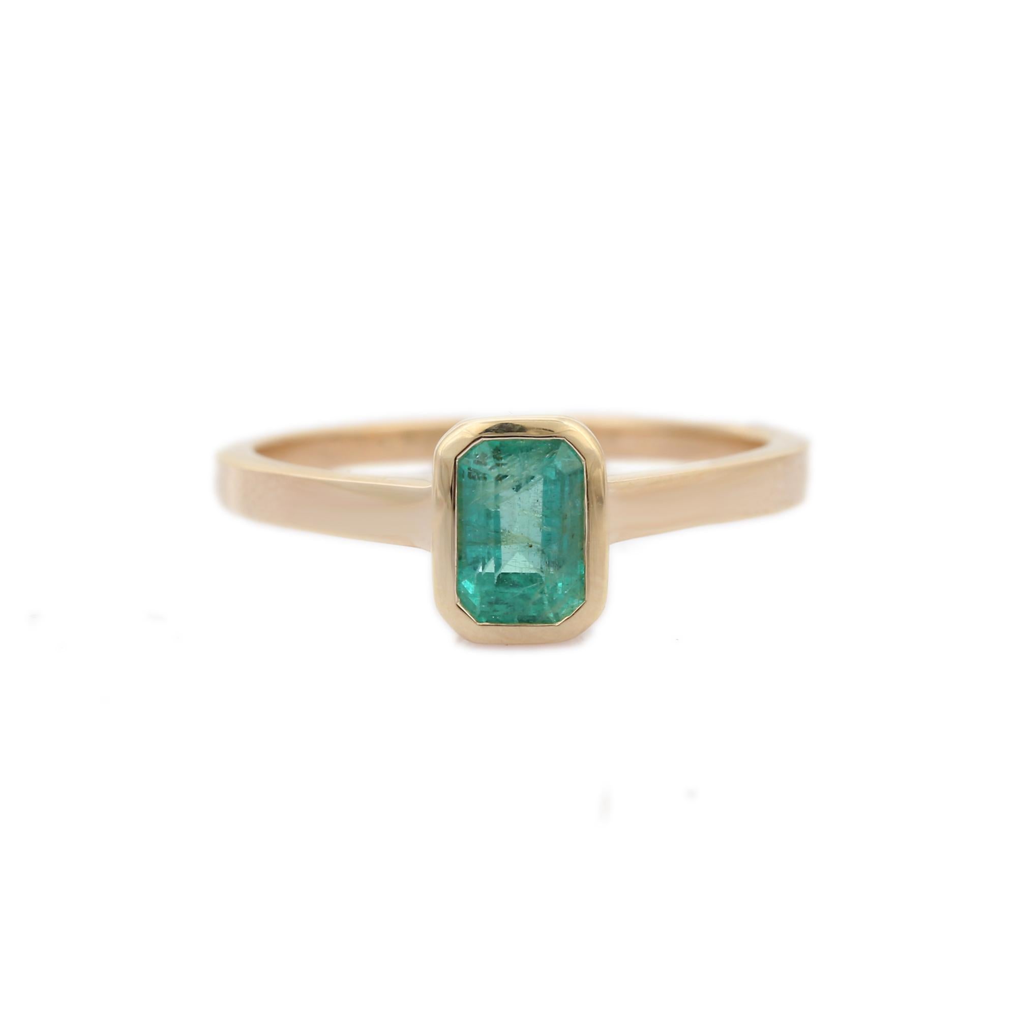 For Sale:  Handmade Bezel Set Emerald Single Stone Ring in 14k Solid Yellow Gold 2