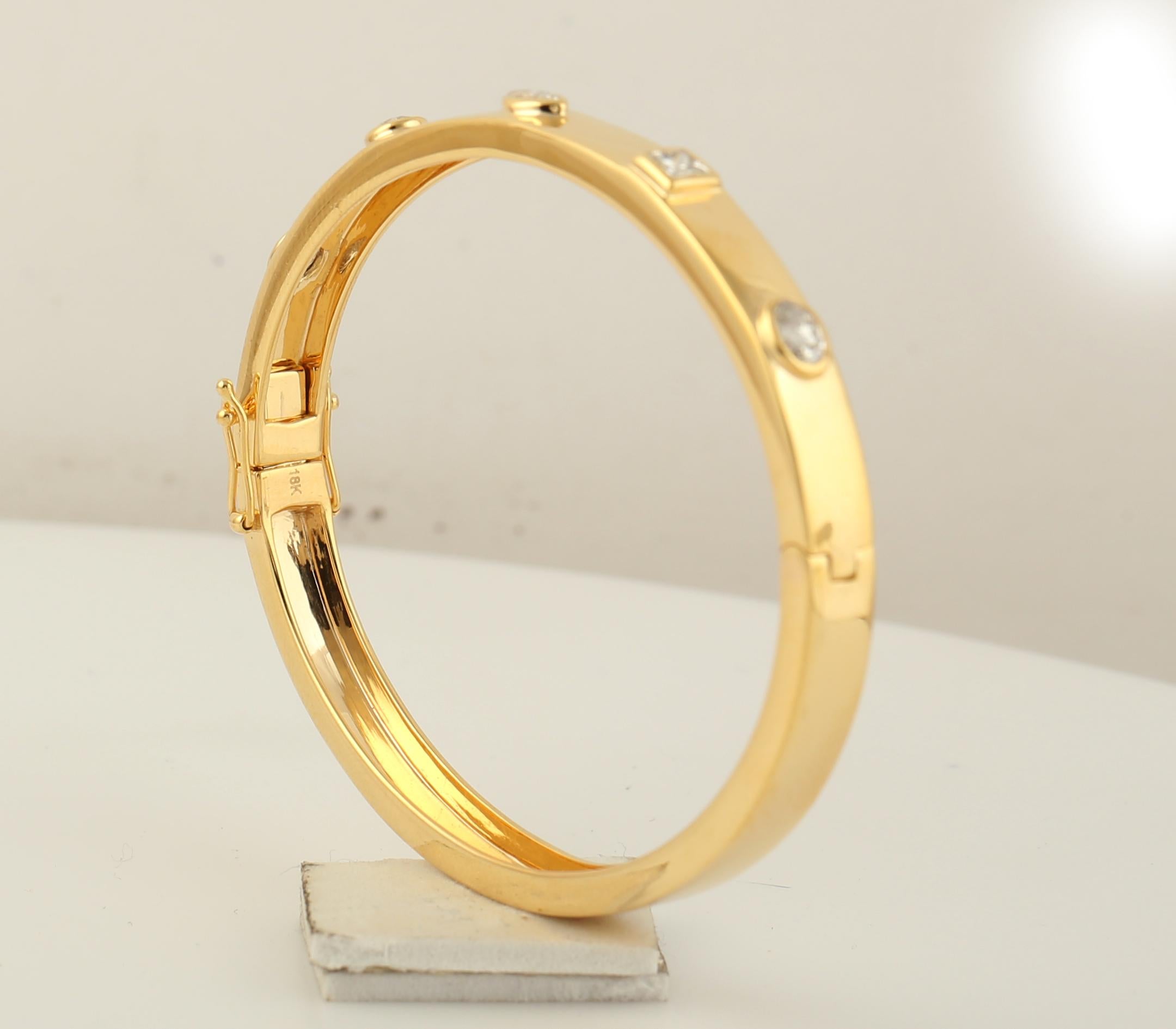 Mixed Cut Bezel Set Multi Shape Diamonds Bangle Made In 18K Yellow Gold For Sale