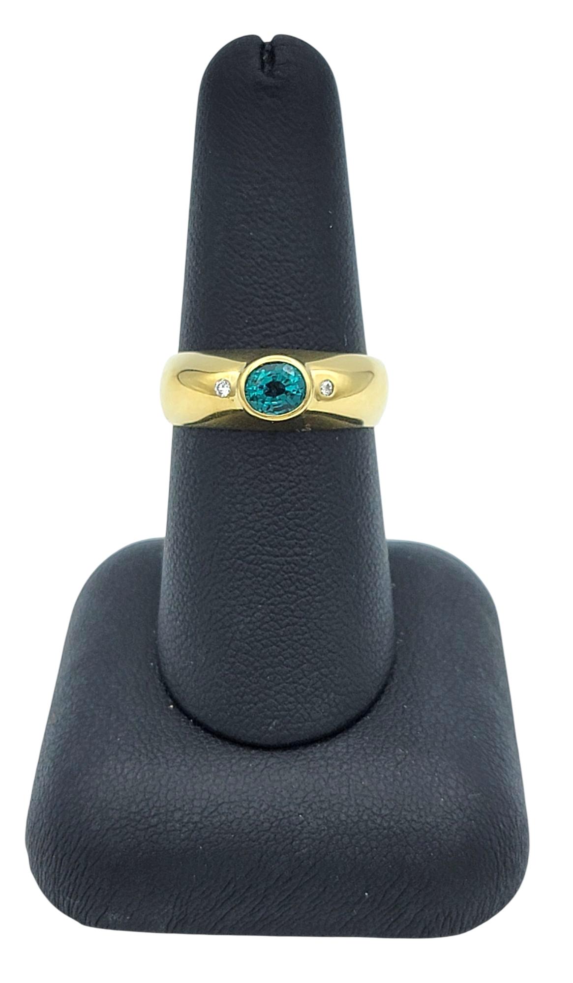 Bezel Set Oval Paraiba Tourmaline and Diamond Band Ring in 18 Karat Yellow Gold For Sale 5