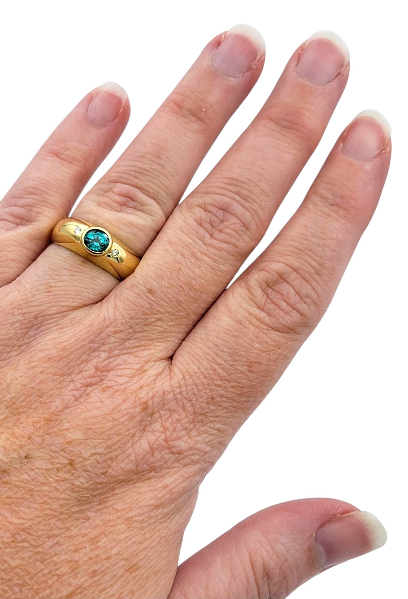 Bezel Set Oval Paraiba Tourmaline and Diamond Band Ring in 18 Karat Yellow Gold For Sale 3