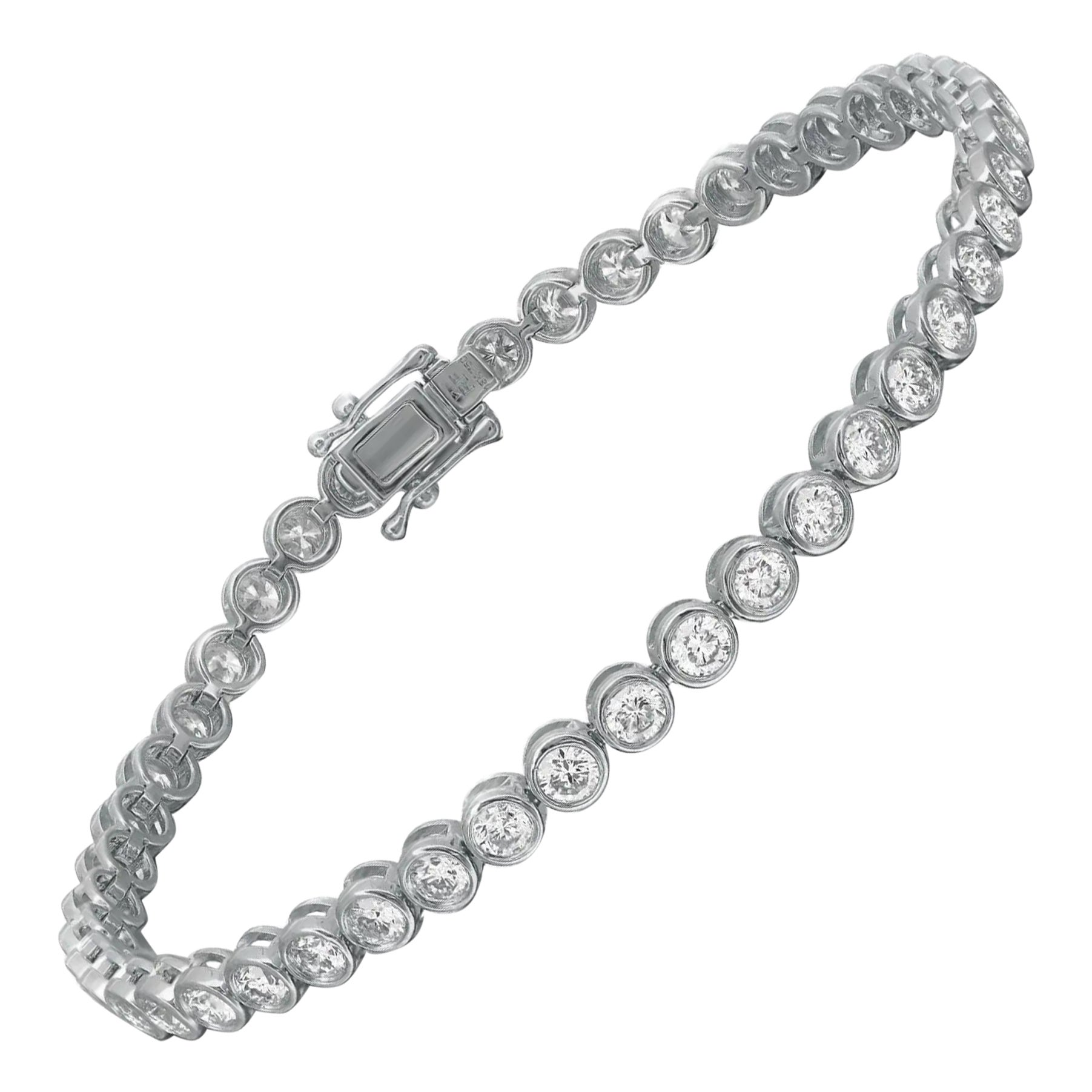 Pulsera de tenis con diamantes de corte redondo engastados en bisel 18K Oro blanco 3.97Cttw 7 Pulgadas