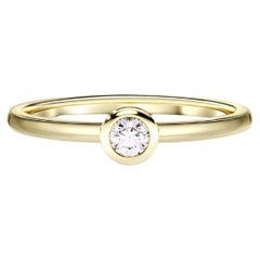 Anello di fidanzamento con Moissanite taglio rotondo con castone in oro 14k