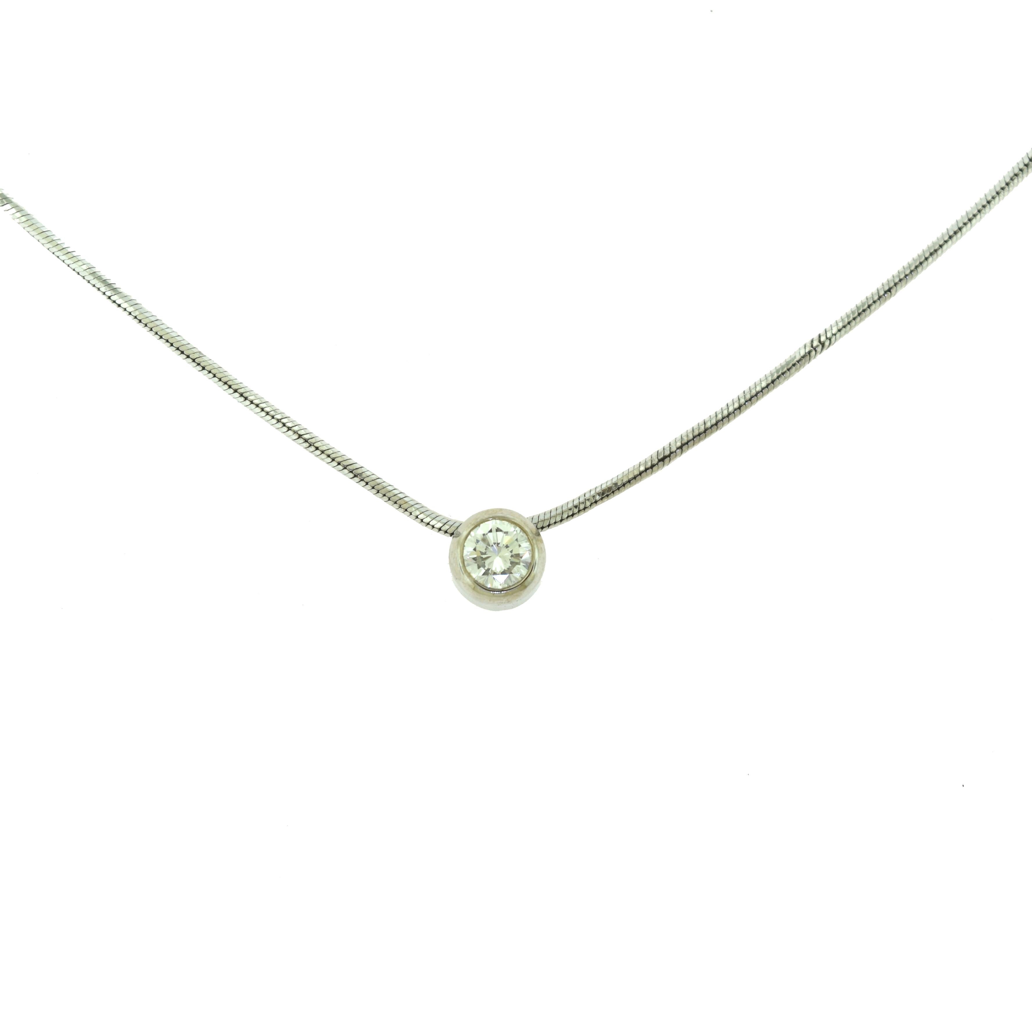 solitaire diamond bezel pendant necklace