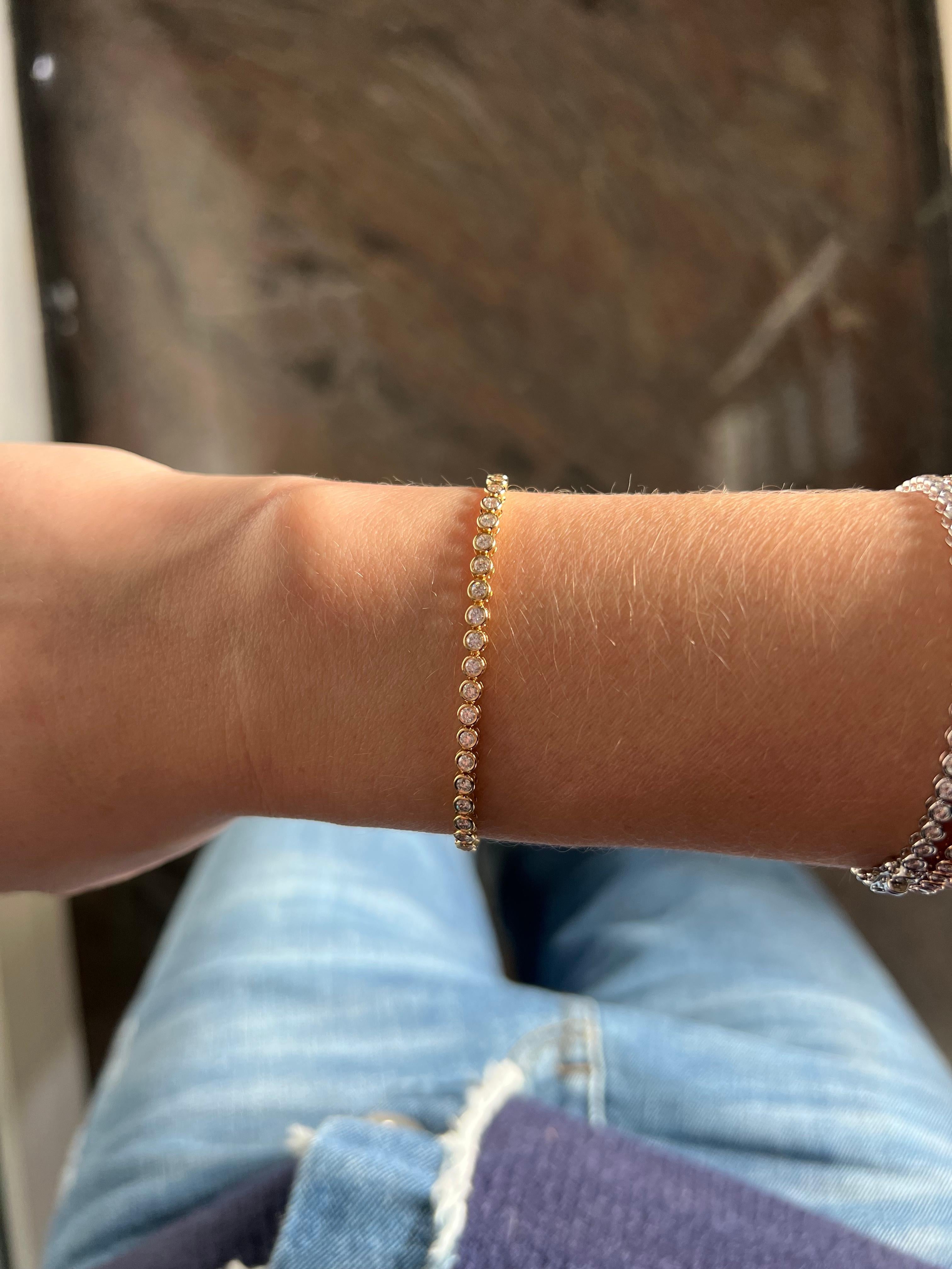 Bezel Set Tennis Bracelet 5.00 Carat in 18 Karat White Gold Natural Diamonds For Sale 3