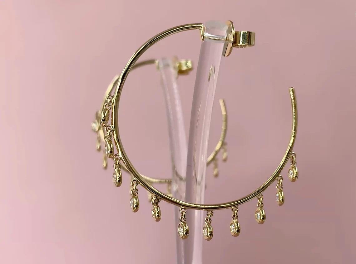 Contemporary Bezel Shaker 0.65 Total Carat Diamond Yellow Gold Dangle Hoop Earrings For Sale