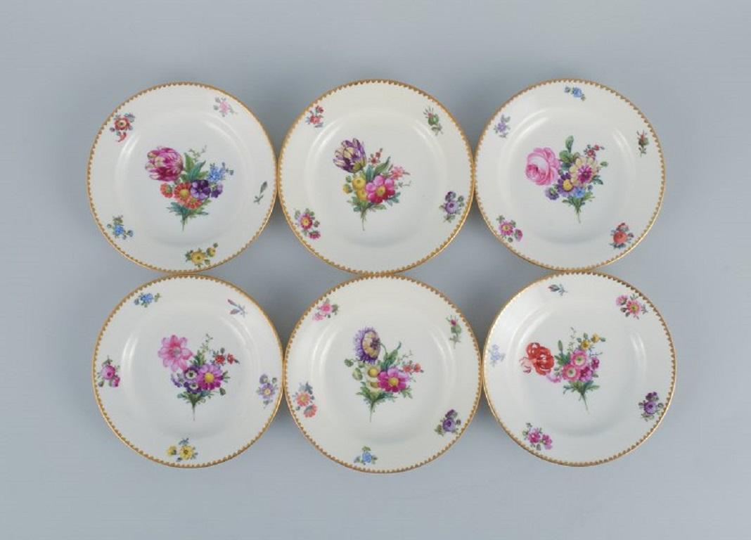 Danish B&G, Bing & Grondahl Saxon Flower, 12 Cake Plates Decorated with Flowers For Sale