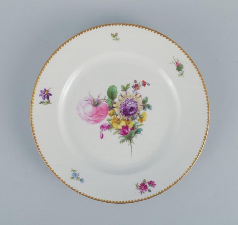 Hand-Painted B&G, Bing and Grondahl Saxon Flower, Four Dinner Plates Decorated with Flowers For Sale