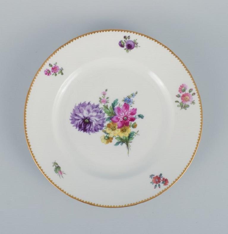 Hand-Painted B&G, Bing & Grondahl Saxon Flower, Four Dinner Plates Decorated with Flowers For Sale