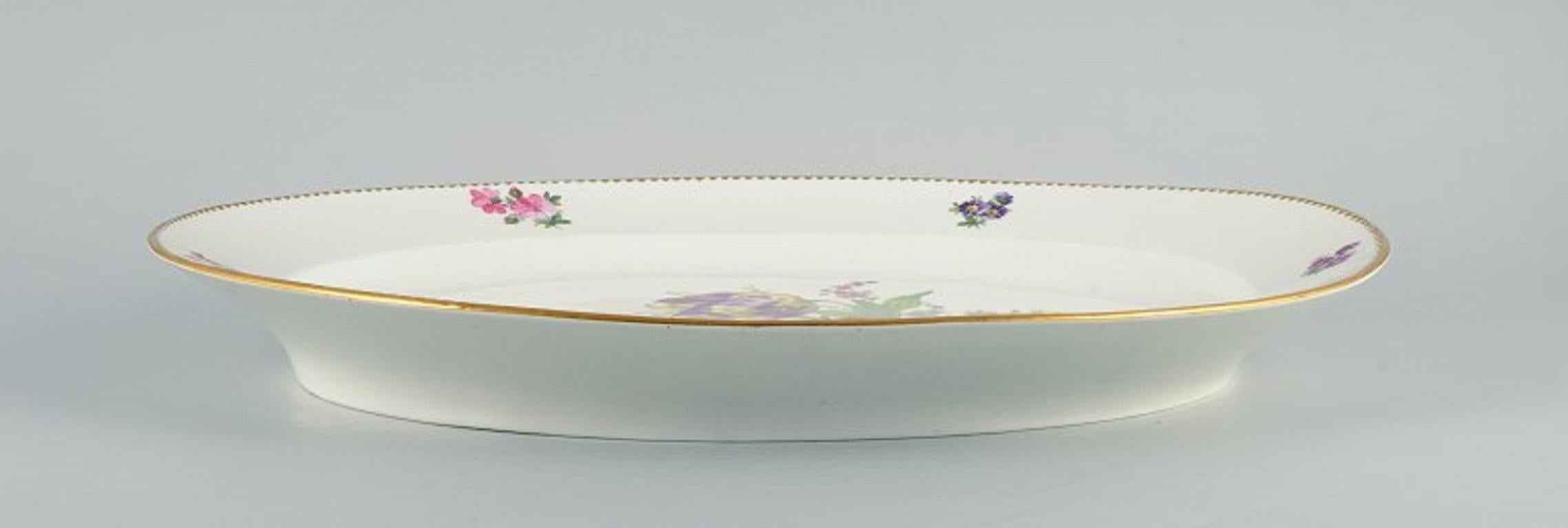 Early 20th Century B&G, Bing and Grondahl Saxon Flower. Large Serving Dish Decorated with Flowers For Sale