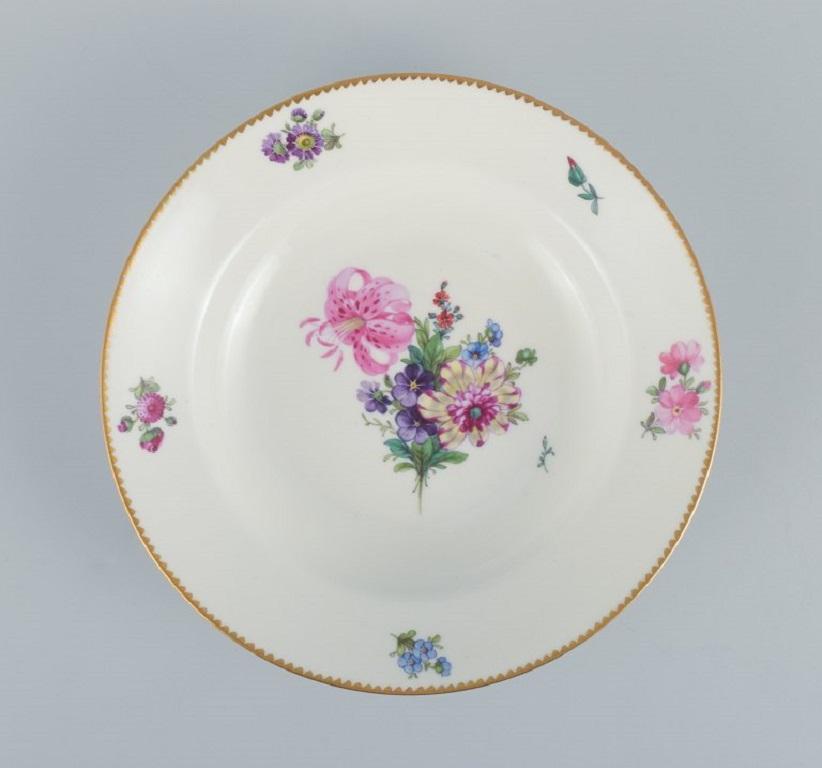 B&G, Bing & Grondahl Saxon Flower, Six Deep Plates Decorated with Flowers In Excellent Condition For Sale In Copenhagen, DK