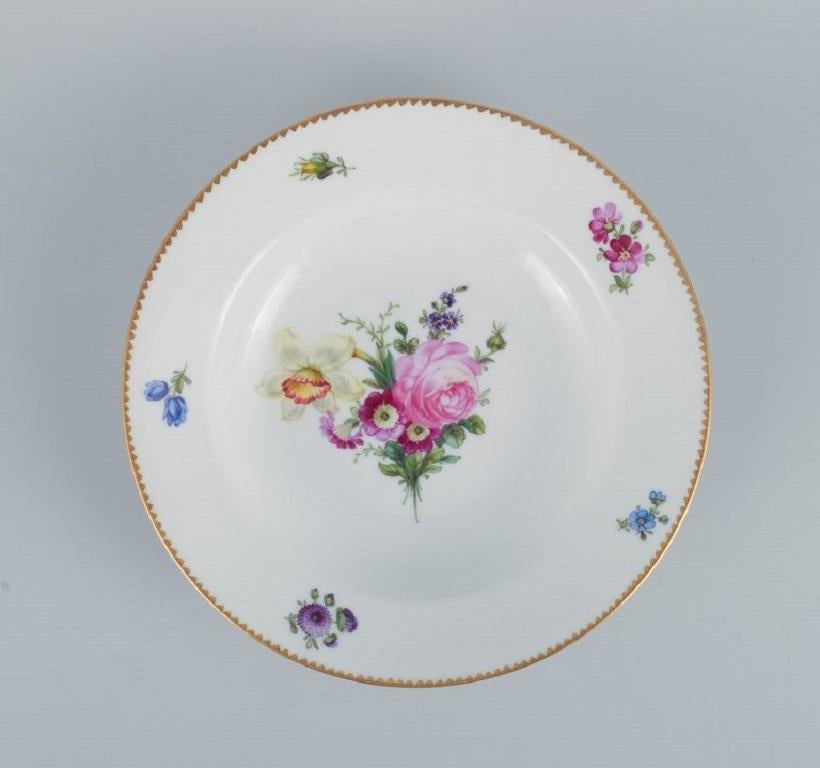 B&G, Bing & Grondahl Saxon Flower. Six Deep Plates Decorated with Flowers In Excellent Condition For Sale In Copenhagen, DK