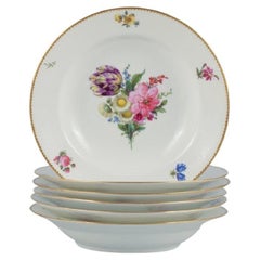 B&G, Bing & Grondahl Saxon Flower. Sei piatti profondi decorati con fiori